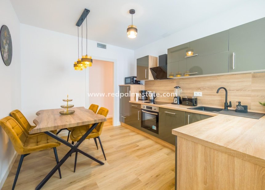 Revente - Appartement -
Torrevieja - Playa del Cura