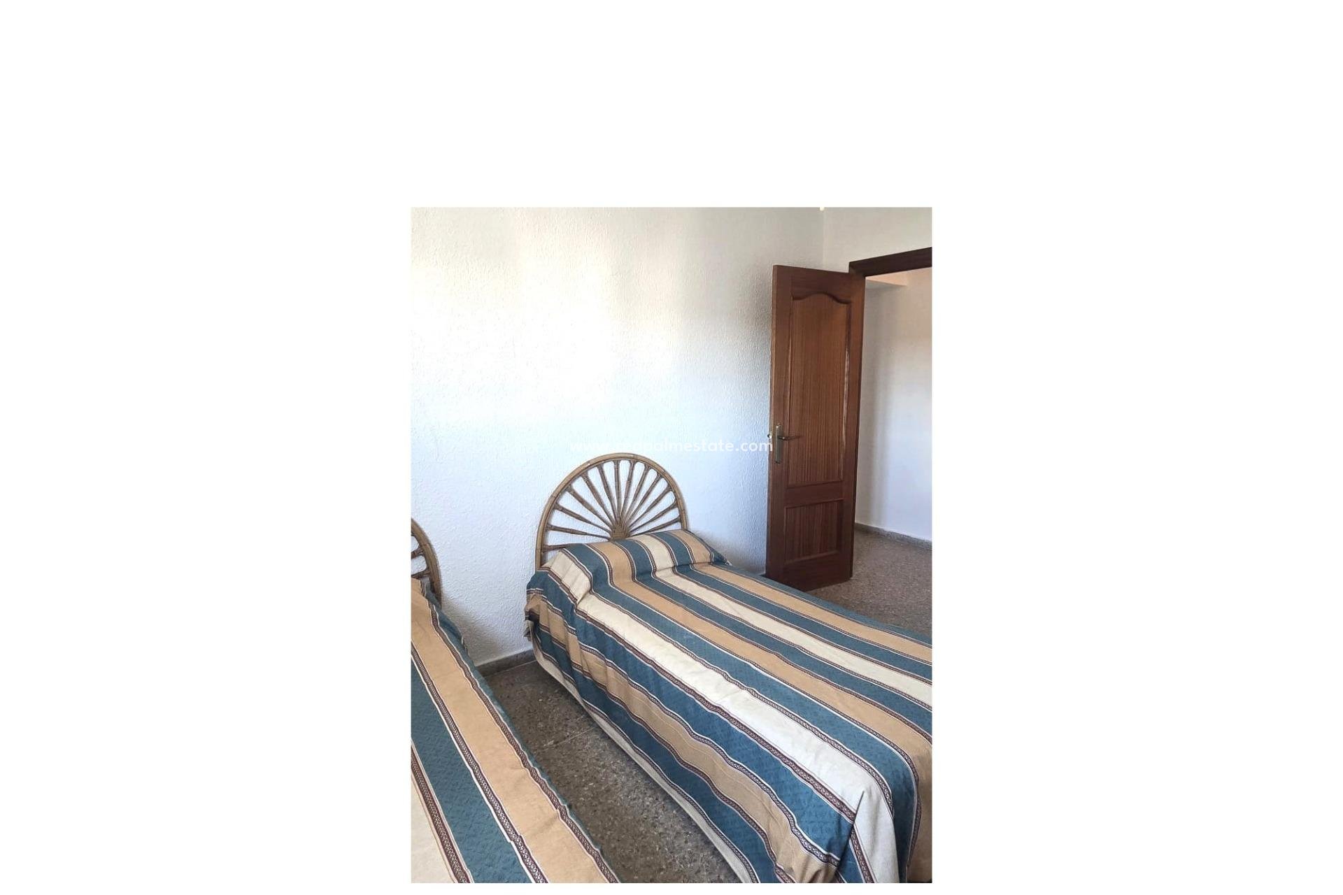 Revente - Appartement -
Torrevieja - Puerto Deportivo Marina Salinas