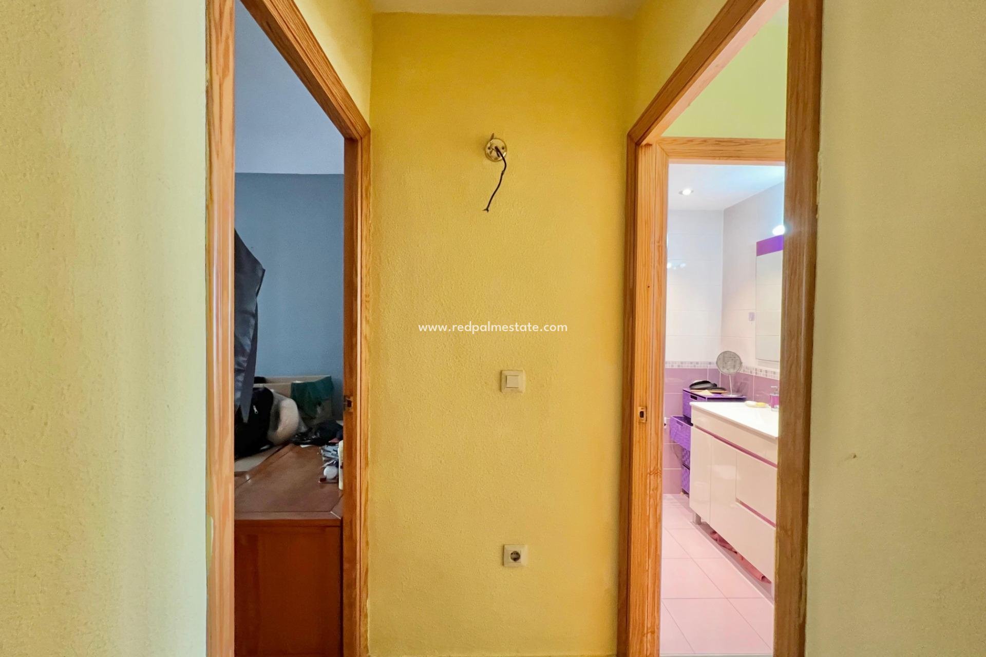 Revente - Appartement -
Torrevieja - Puerto Deportivo