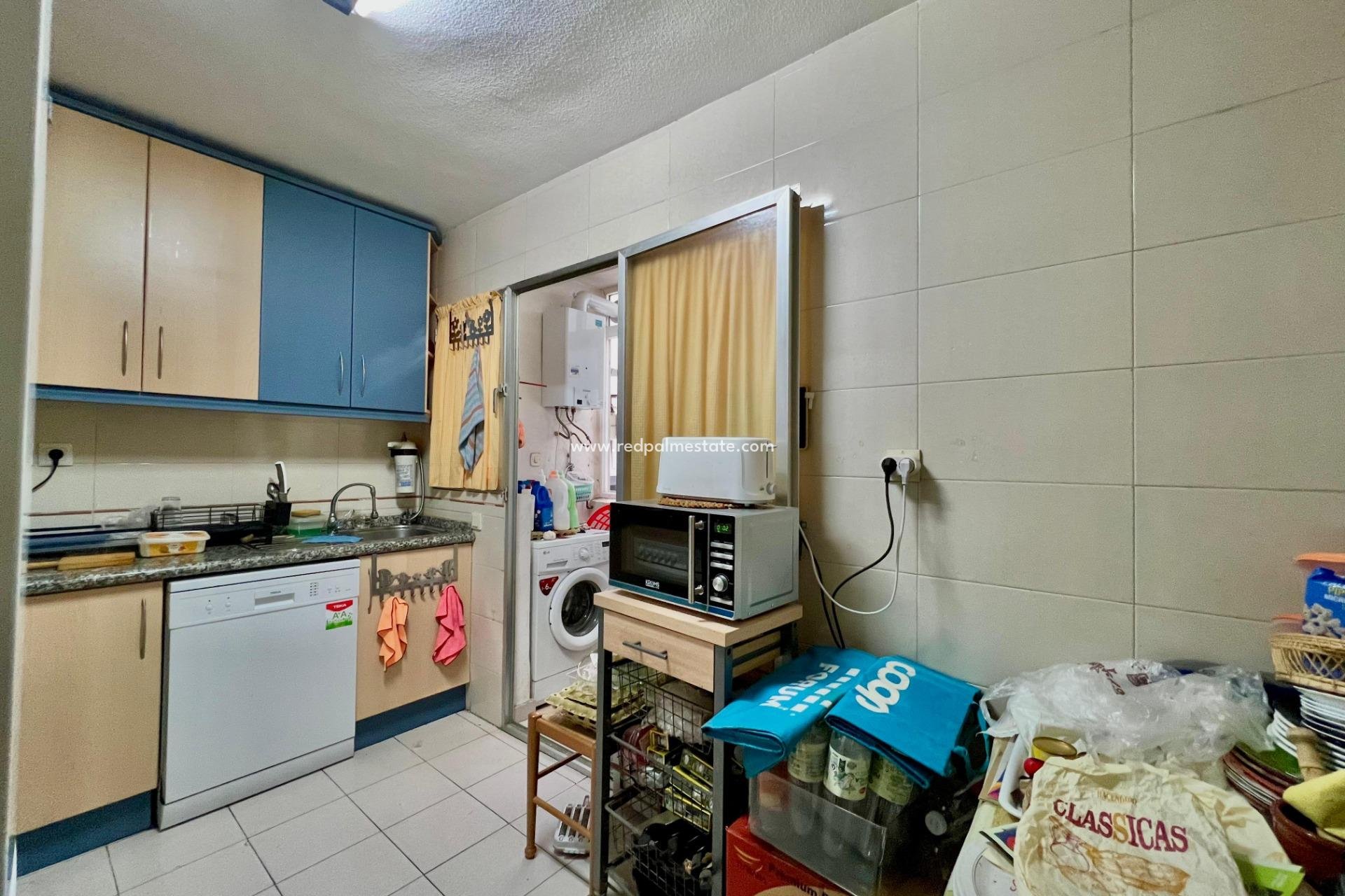 Revente - Appartement -
Torrevieja - Puerto Deportivo
