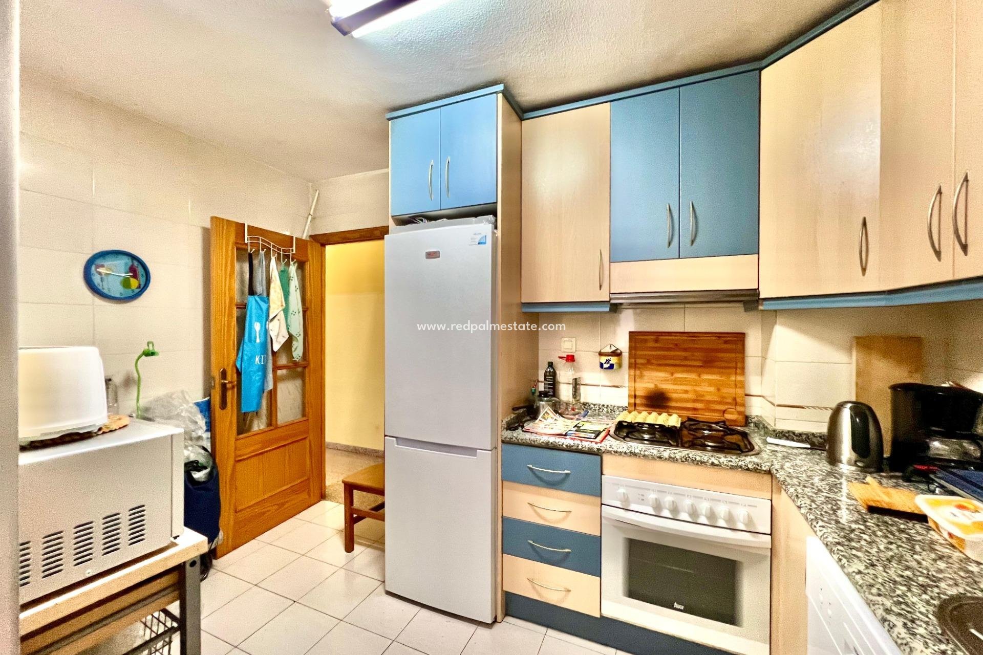Revente - Appartement -
Torrevieja - Puerto Deportivo