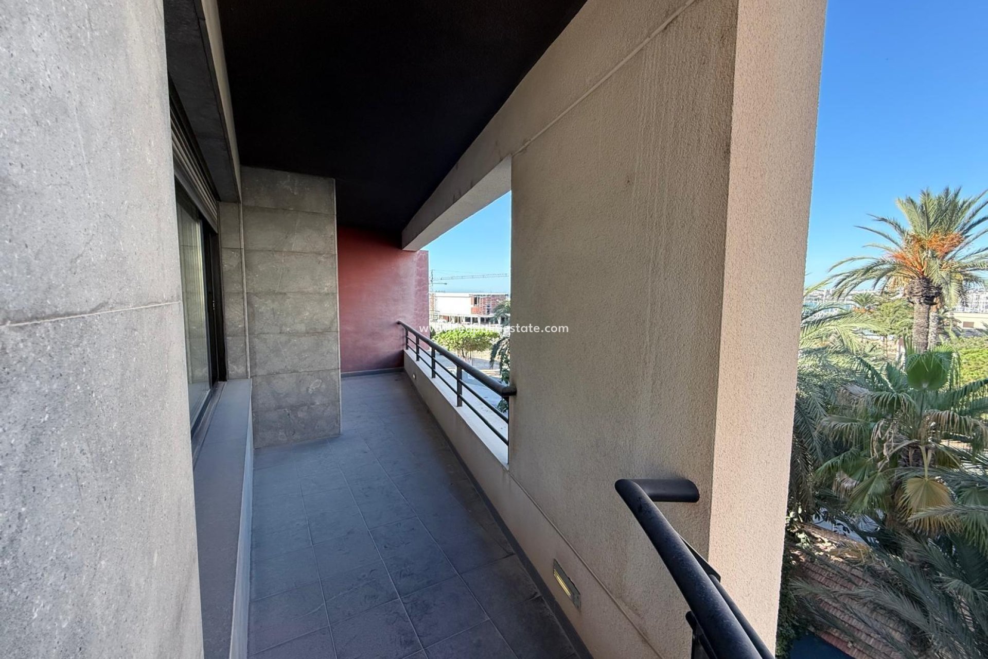 Revente - Appartement -
Torrevieja - Puerto Deportivo