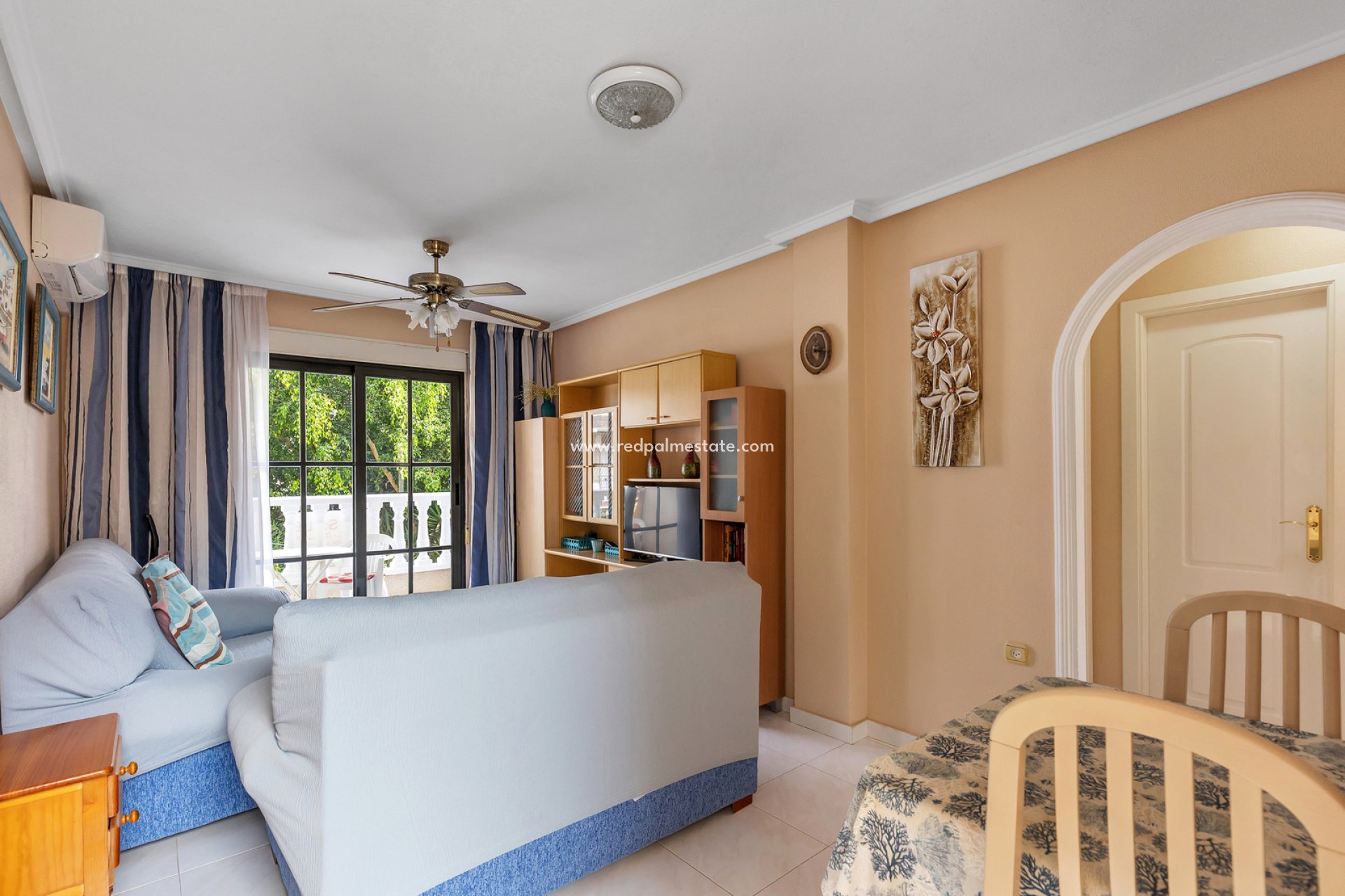Revente - Appartement -
Torrevieja - Punta Prima Torrevieja