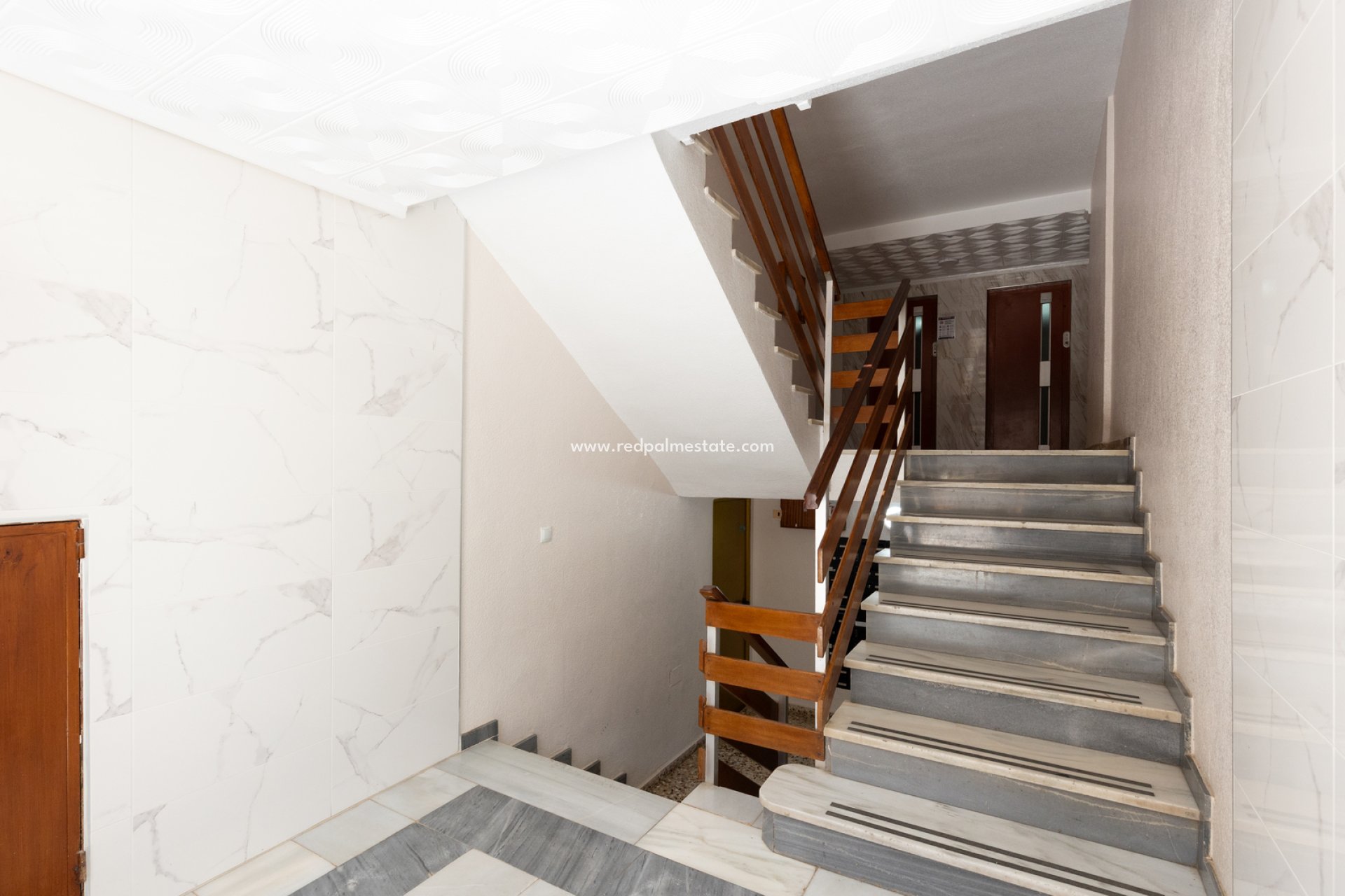 Revente - Appartement -
Torrevieja - Punta Prima Torrevieja