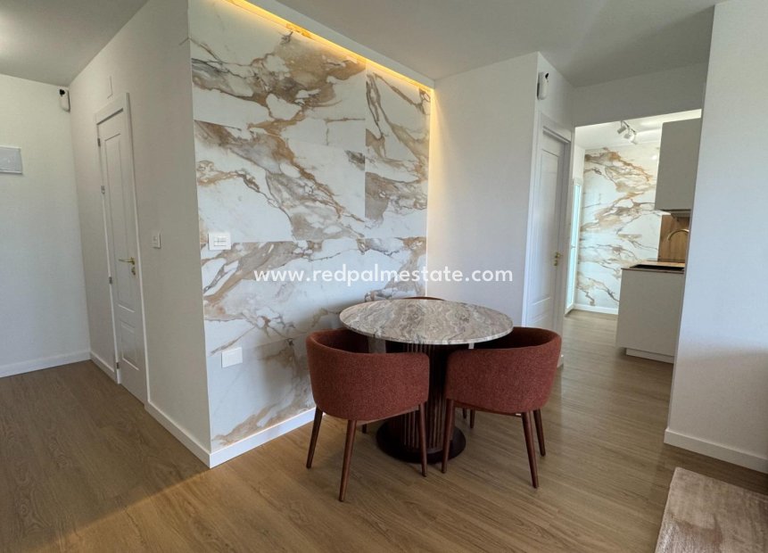 Revente - Appartement -
Torrevieja - Punta prima