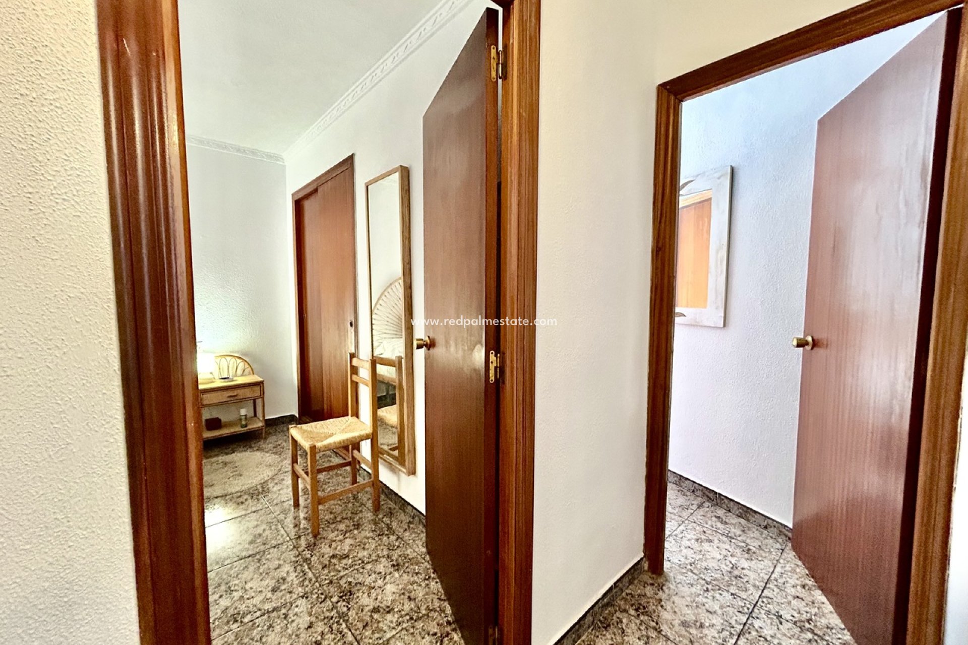 Revente - Appartement -
Torrevieja - Punta prima