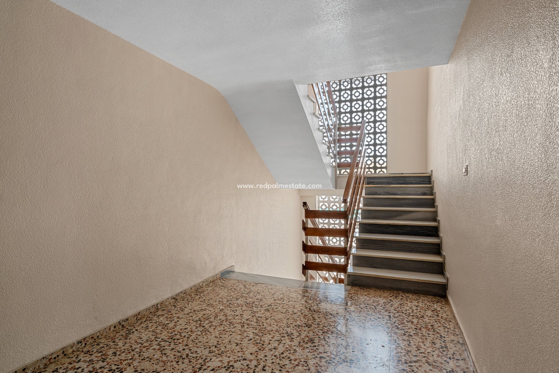 Revente - Appartement -
Torrevieja - Punta prima