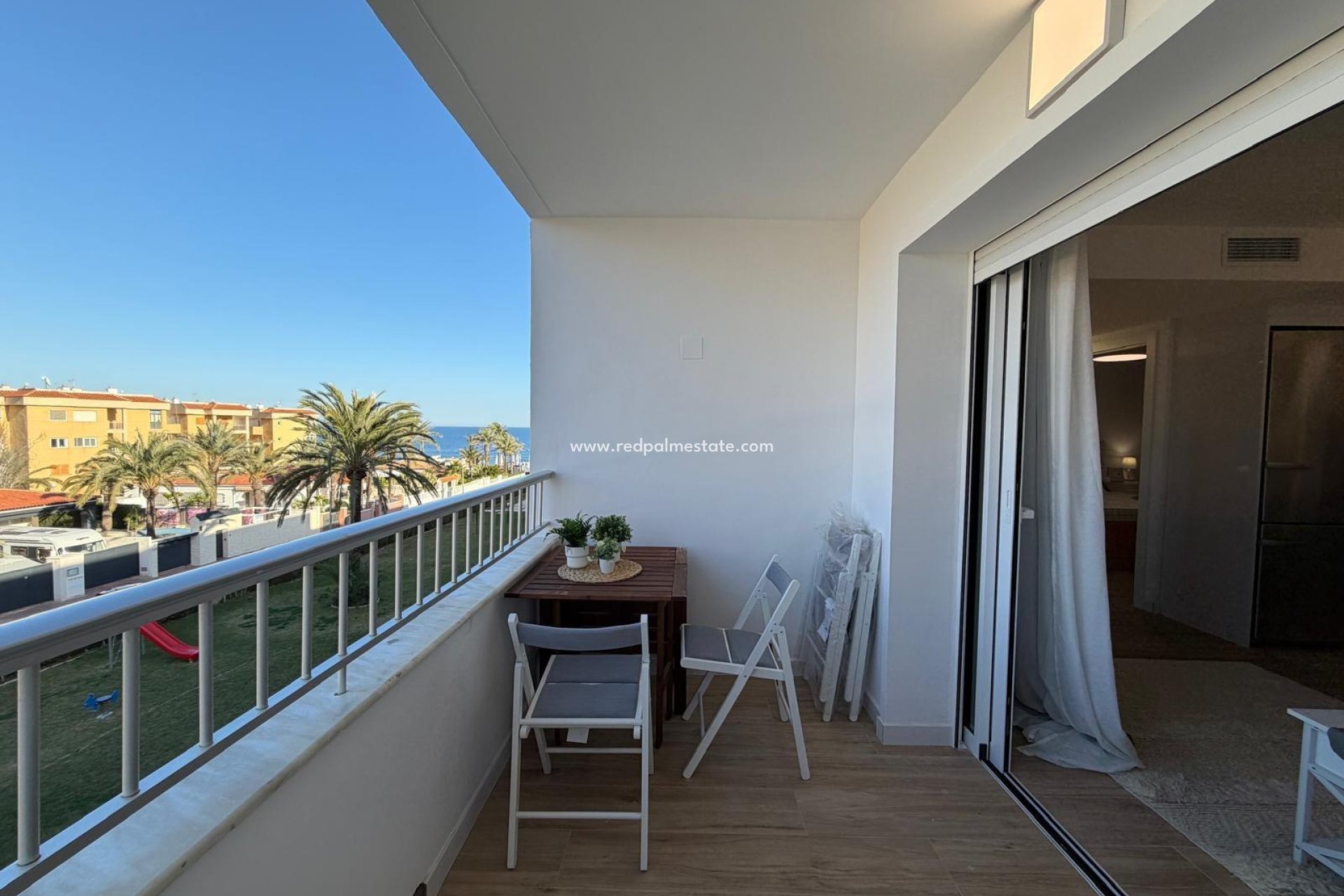 Revente - Appartement -
Torrevieja - Punta prima