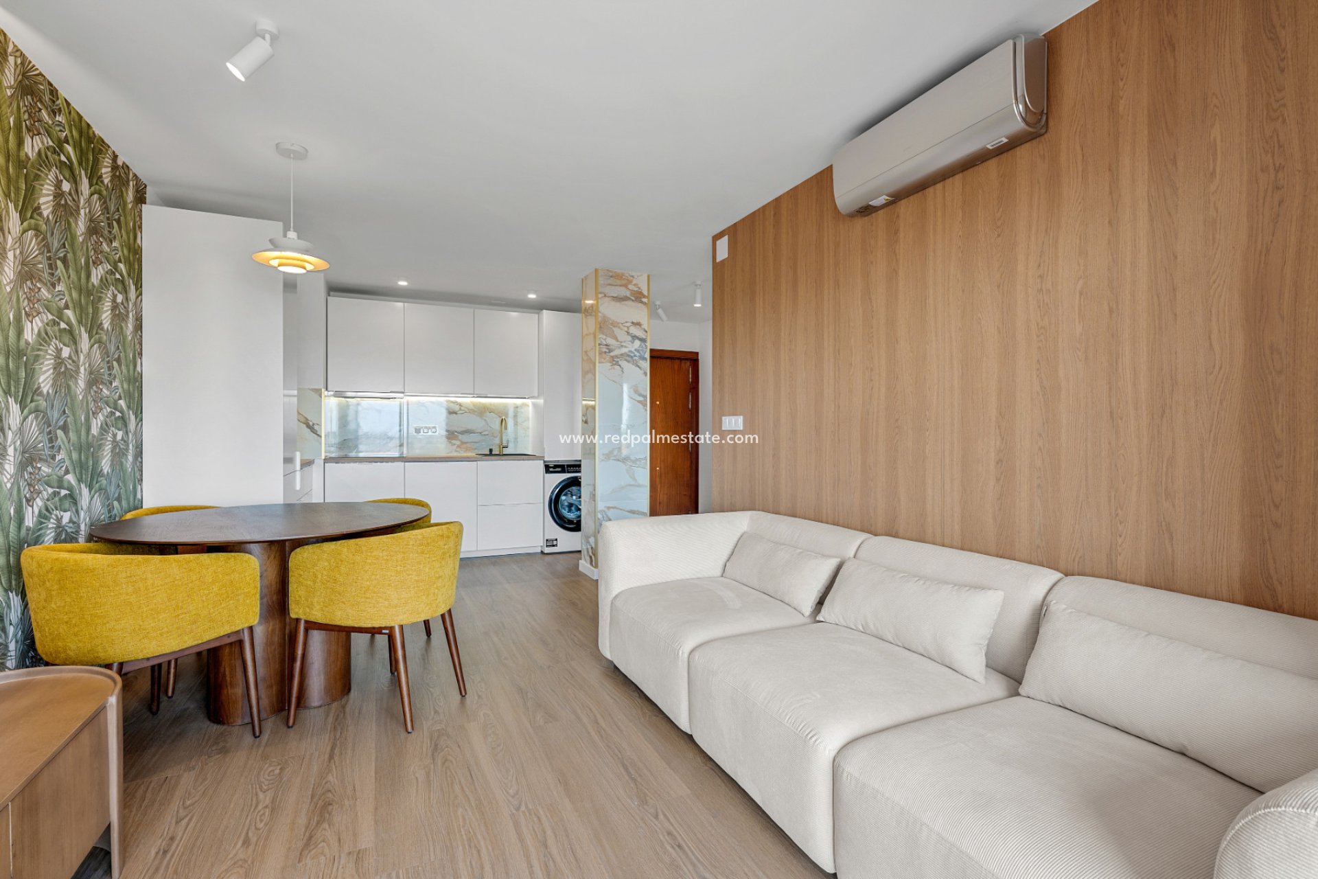 Revente - Appartement -
Torrevieja - Punta prima