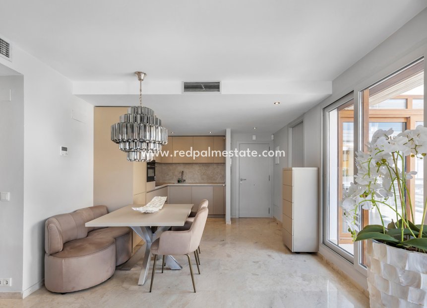 Revente - Appartement -
Torrevieja - Punta prima