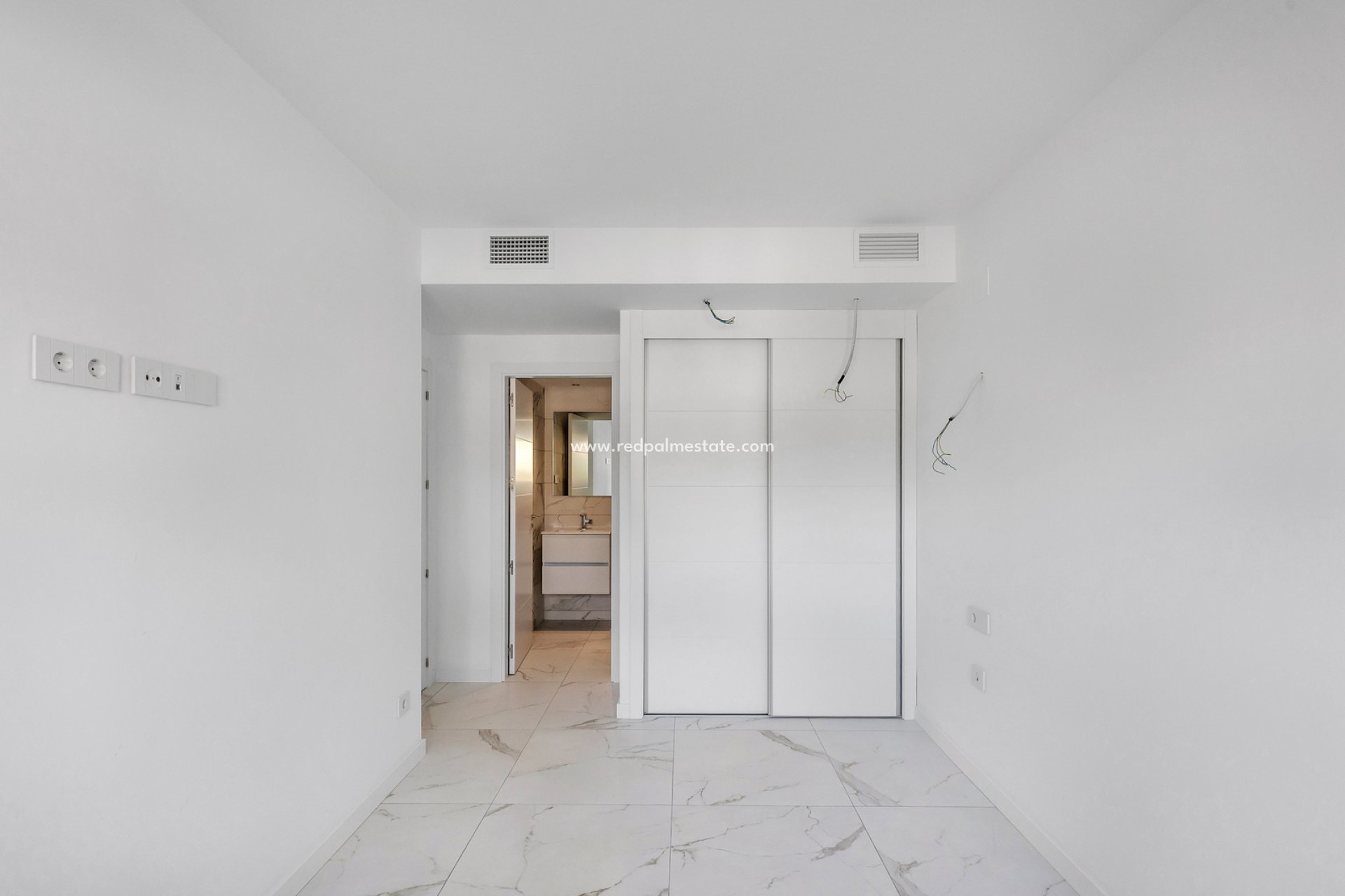 Revente - Appartement -
Torrevieja - Punta prima