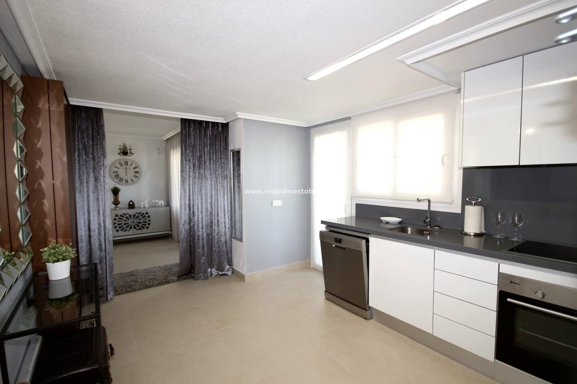 Revente - Appartement -
Torrevieja - Punta prima