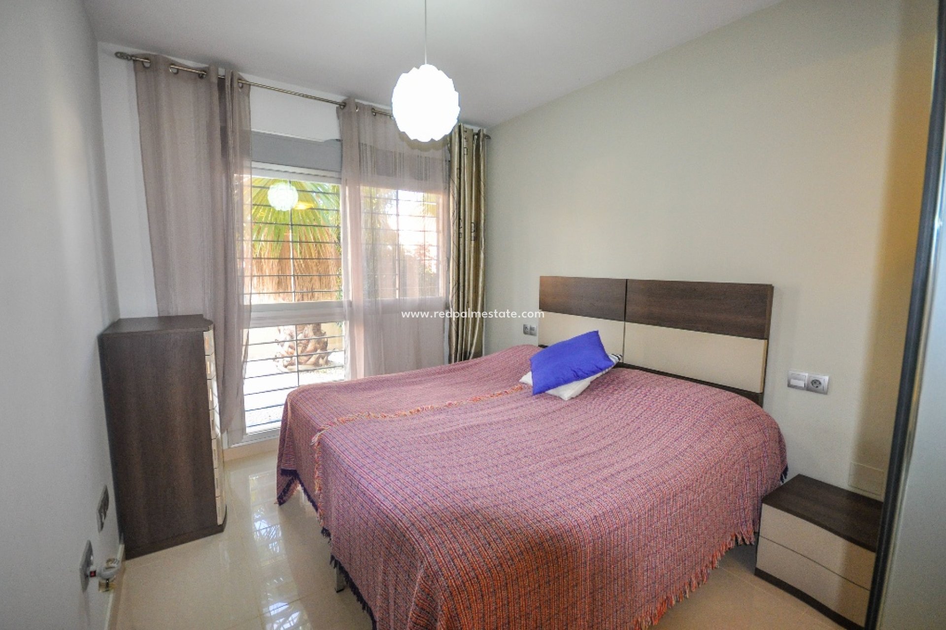 Revente - Appartement -
Torrevieja - Punta prima