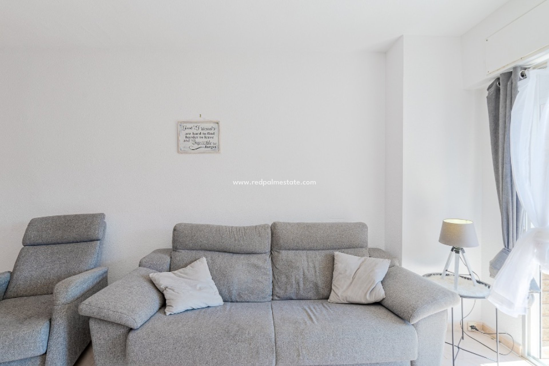 Revente - Appartement -
Torrevieja - Punta prima