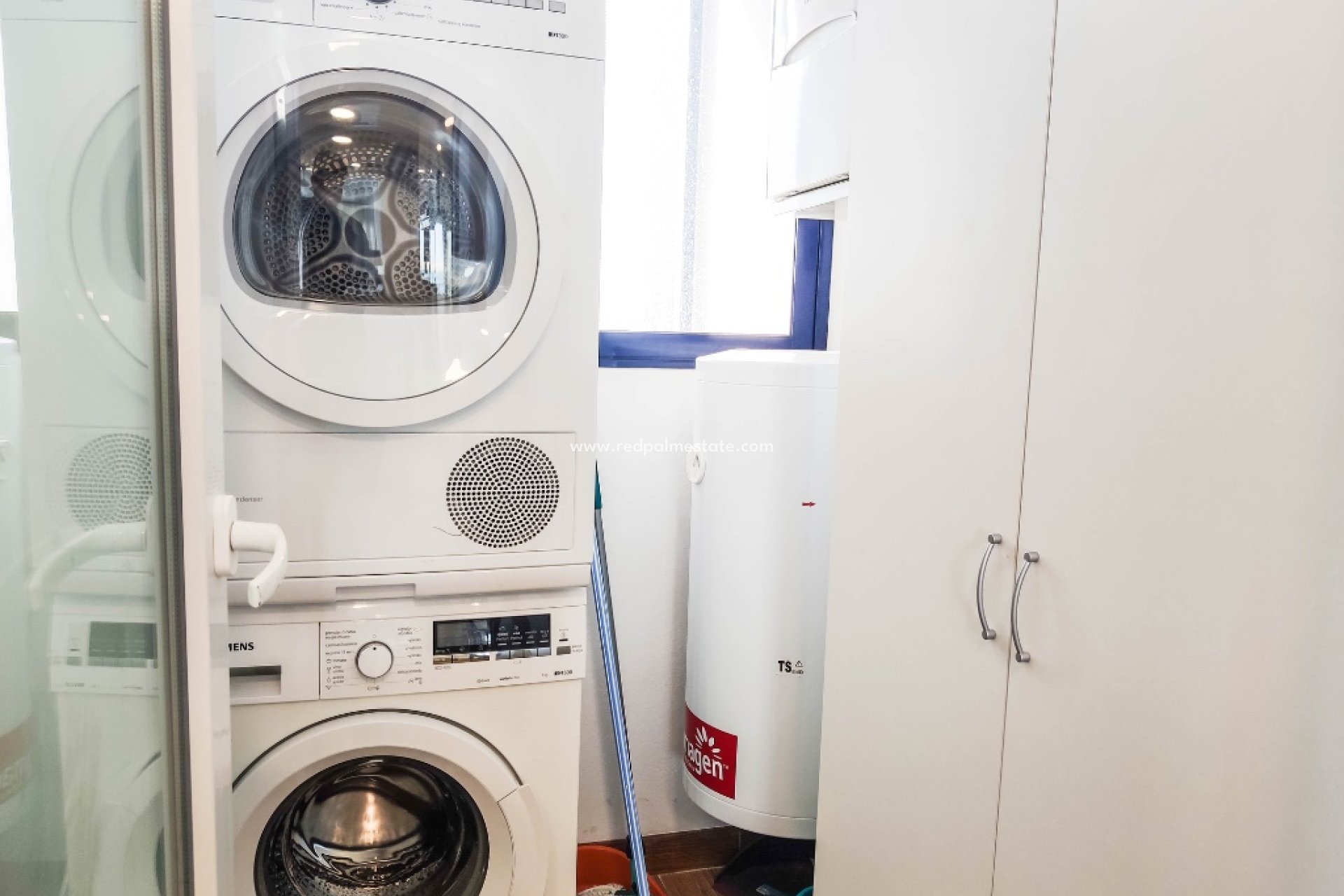 Revente - Appartement -
Torrevieja - Punta prima