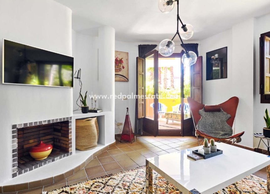 Revente - Appartement -
Torrevieja - Punta prima