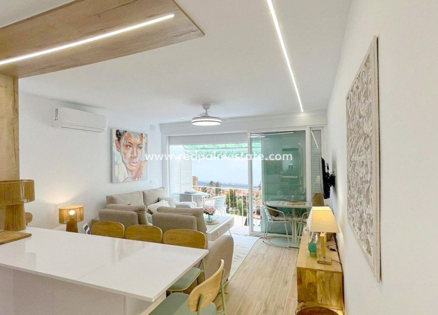 Revente - Appartement -
Torrevieja - Punta prima