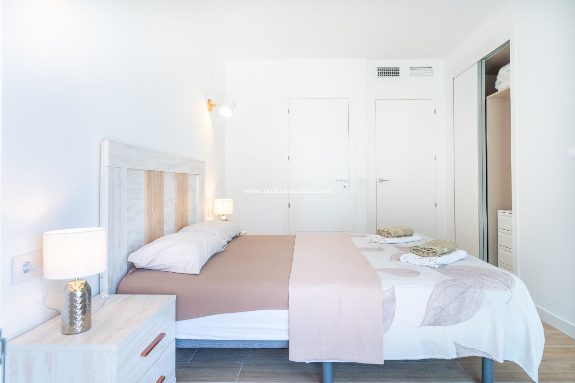 Revente - Appartement -
Torrevieja - Punta prima