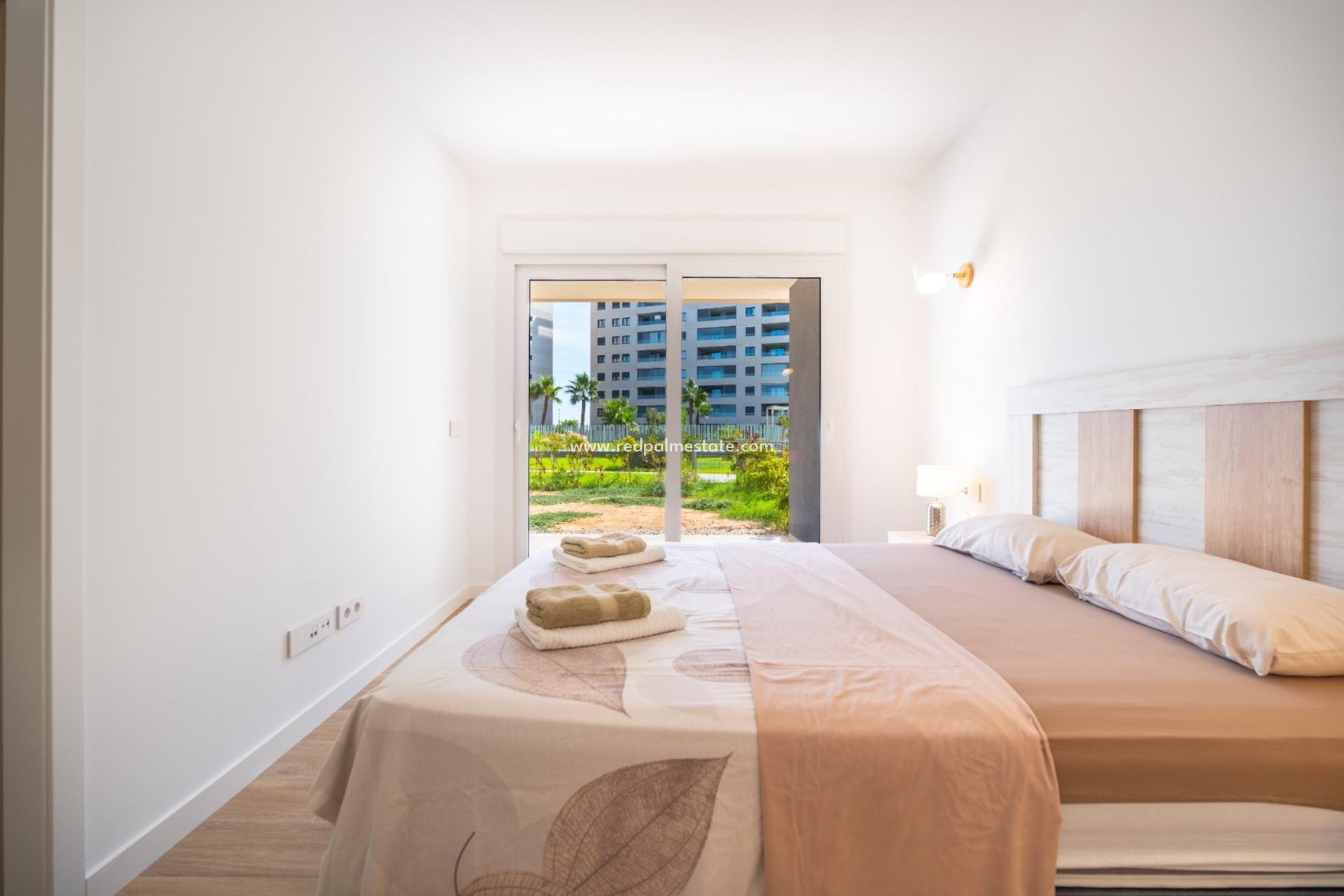 Revente - Appartement -
Torrevieja - Punta prima