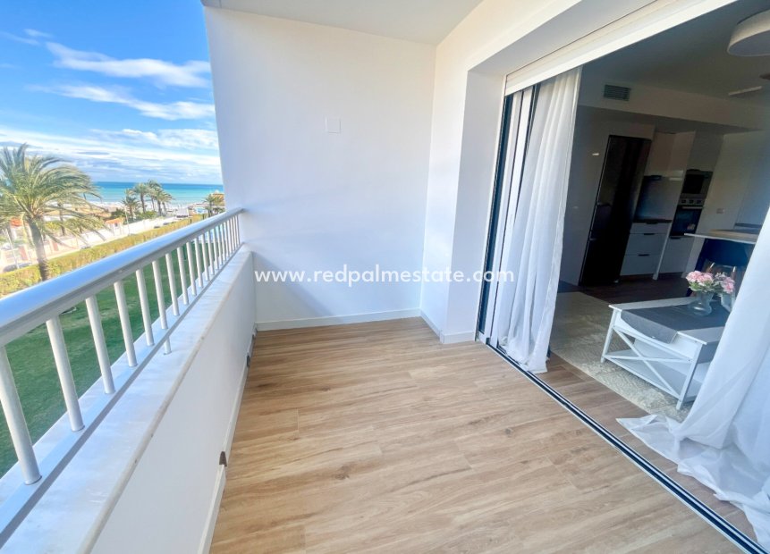 Revente - Appartement -
Torrevieja - Punta prima
