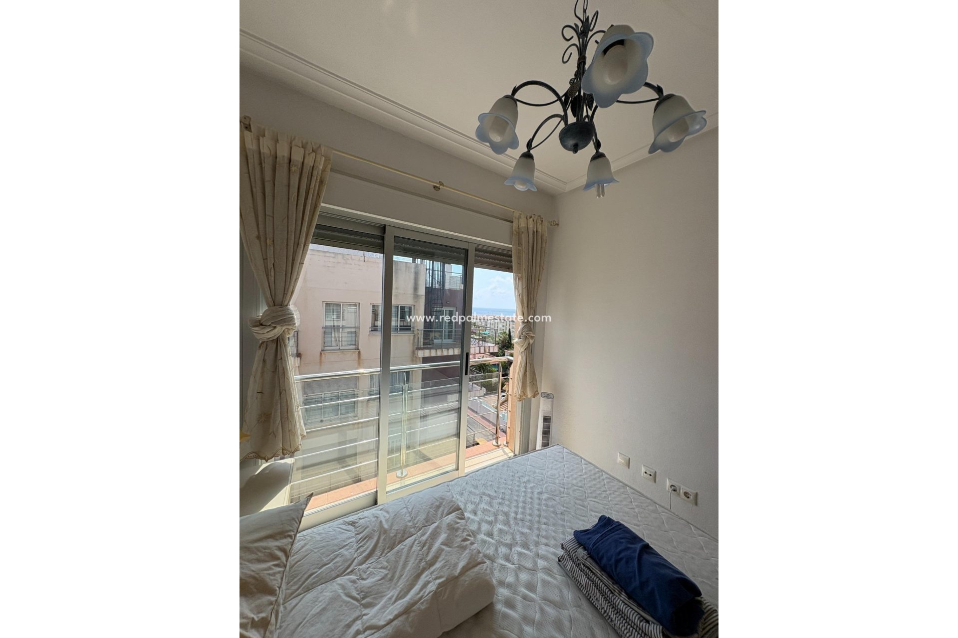 Revente - Appartement -
Torrevieja - Punta prima
