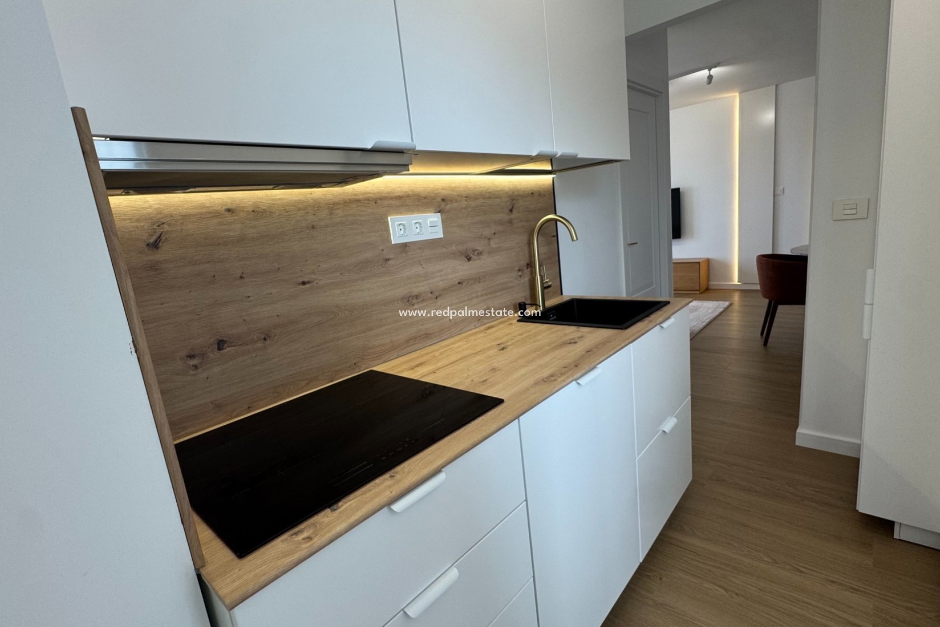 Revente - Appartement -
Torrevieja - Punta prima
