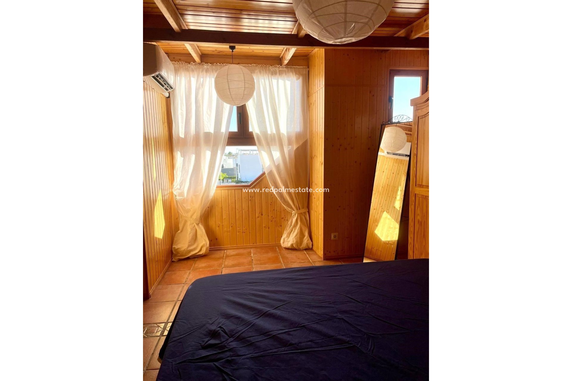 Revente - Appartement -
Torrevieja - Punta prima