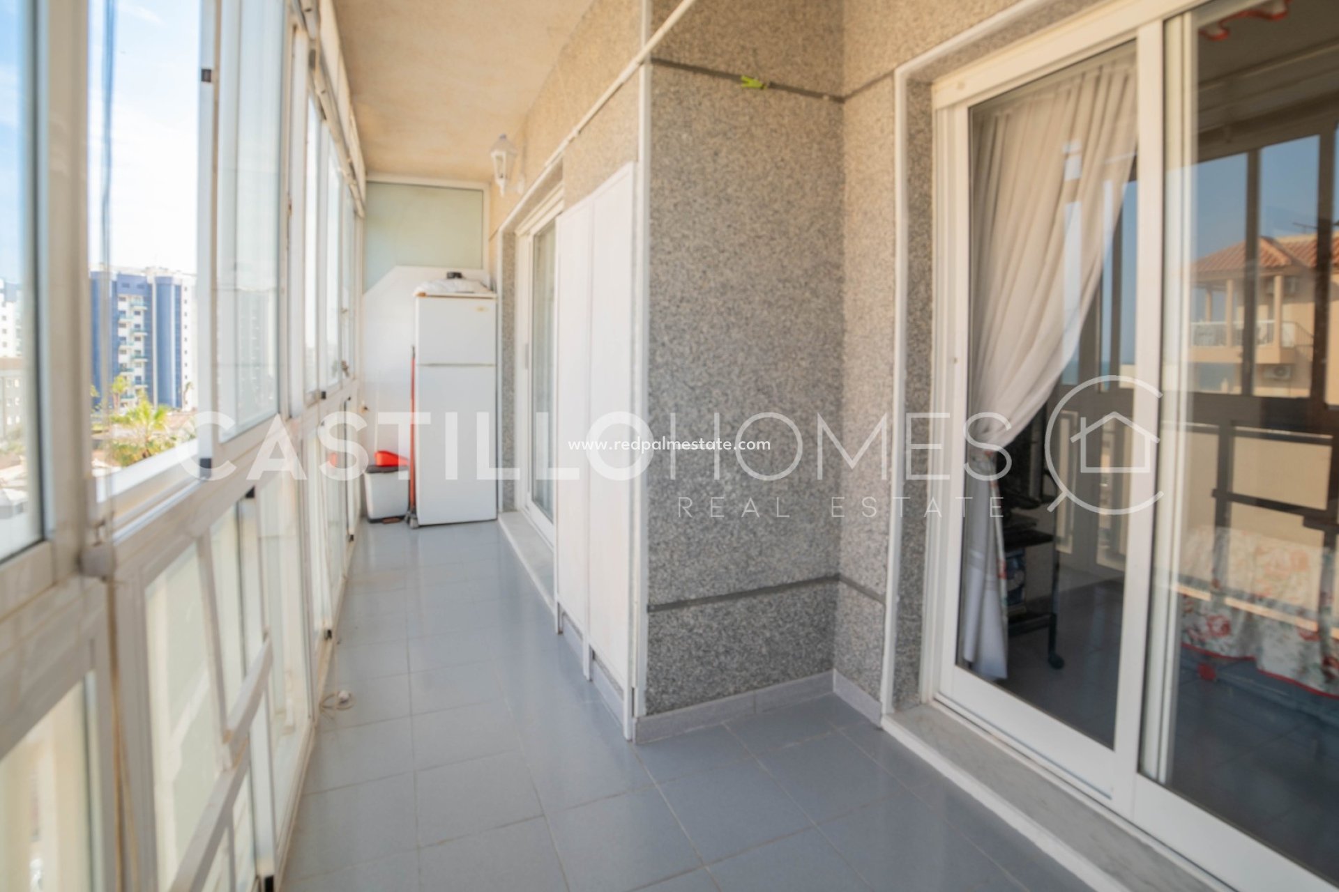 Revente - Appartement -
Torrevieja - Punta prima