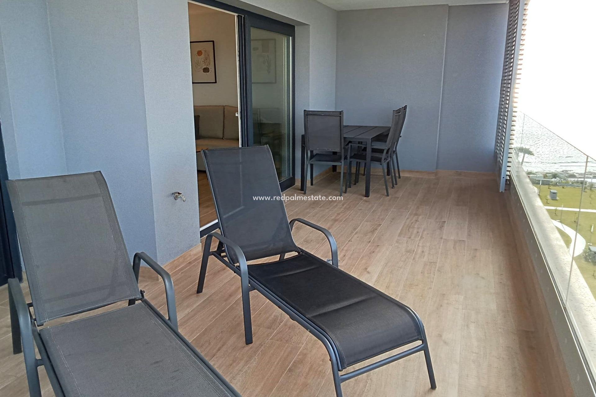 Revente - Appartement -
Torrevieja - Punta prima