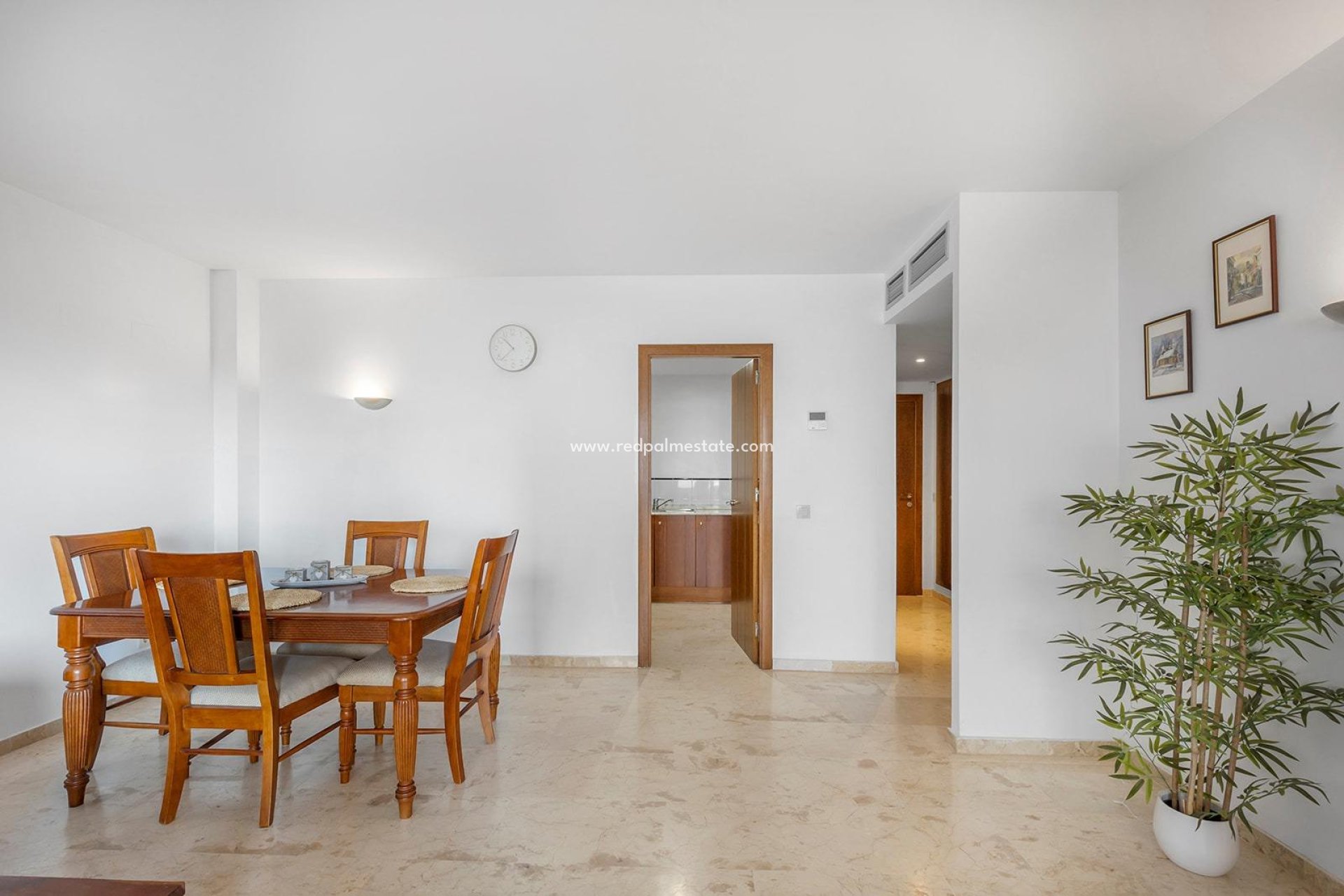 Revente - Appartement -
Torrevieja - Punta prima