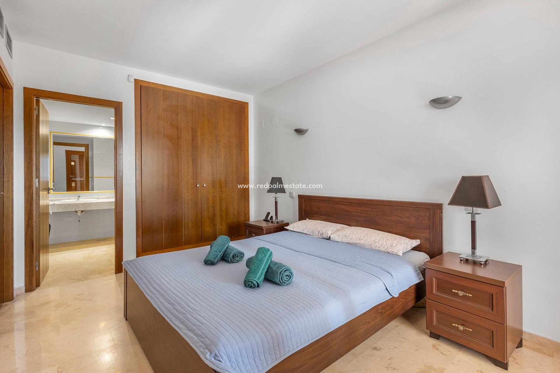 Revente - Appartement -
Torrevieja - Punta prima