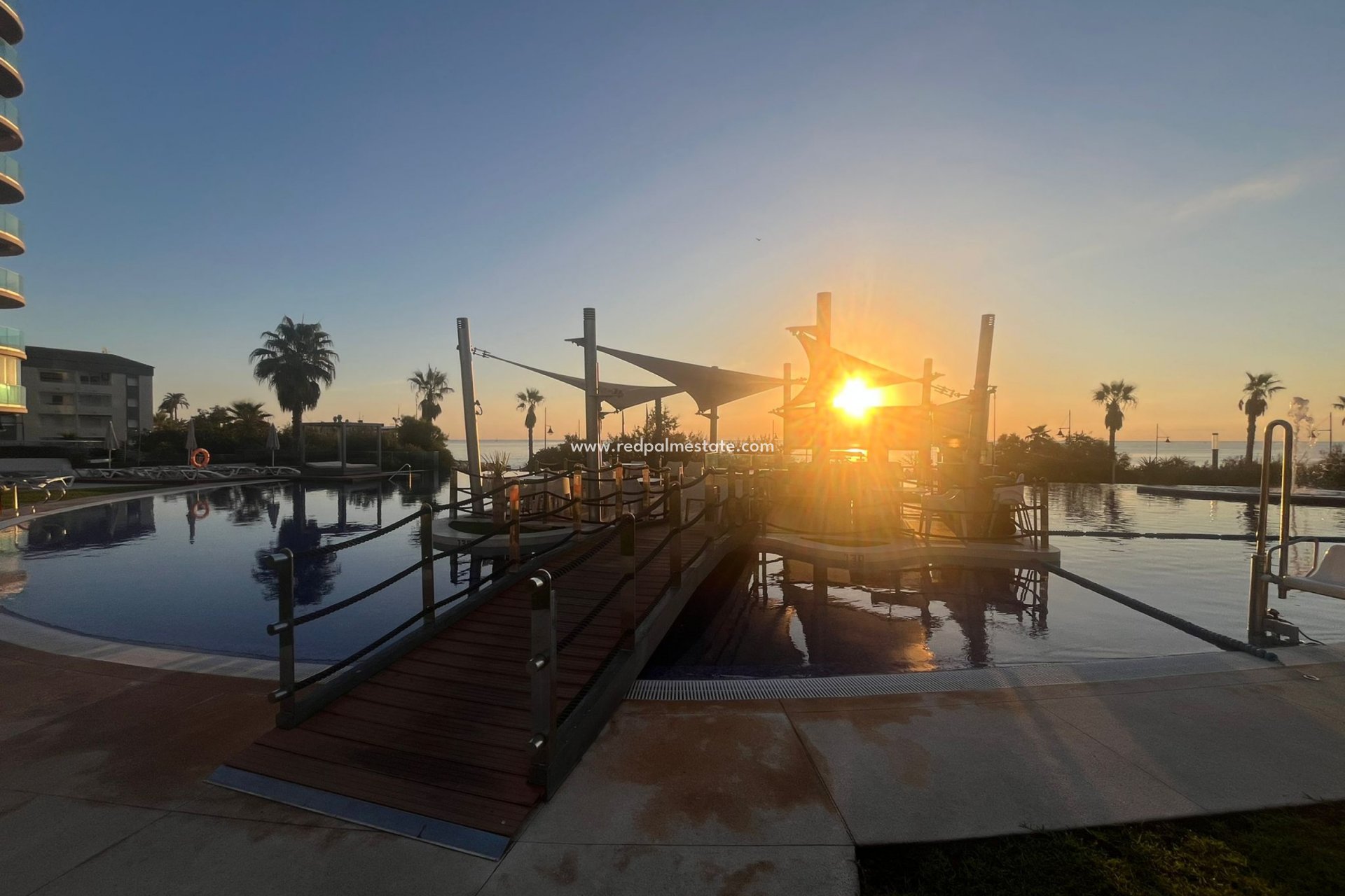 Revente - Appartement -
Torrevieja - Punta prima