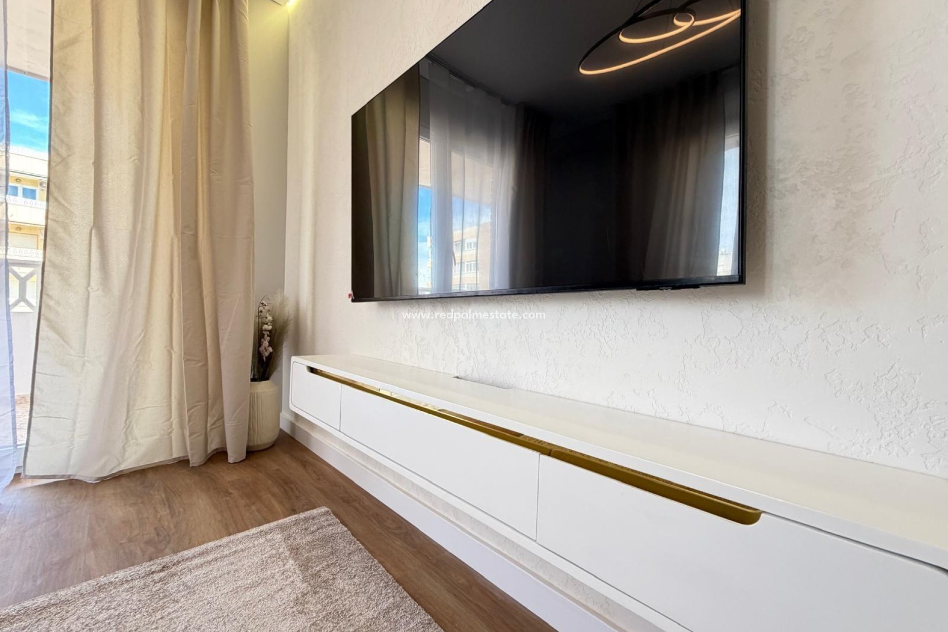 Revente - Appartement -
Torrevieja - Punta prima
