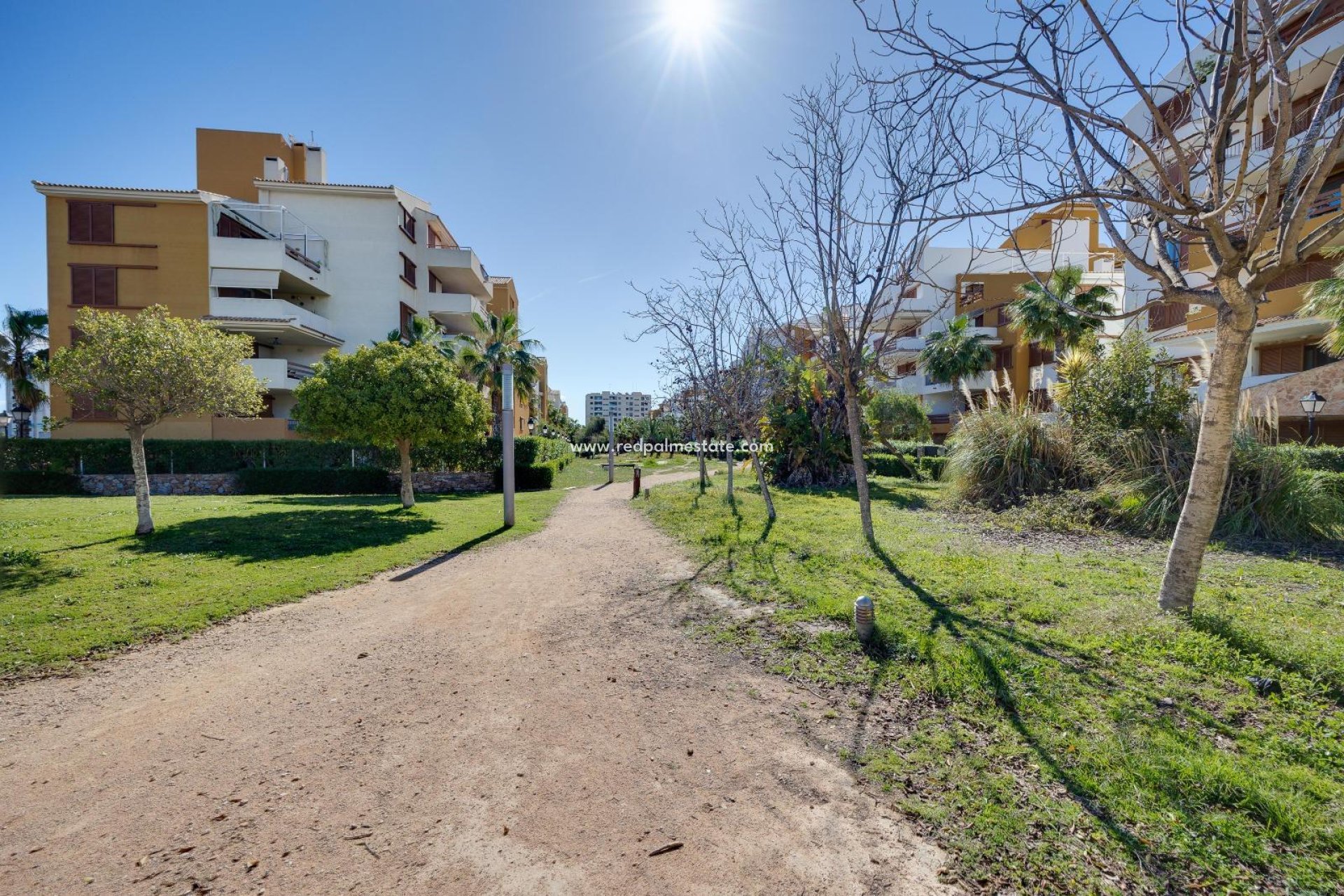 Revente - Appartement -
Torrevieja - Punta prima