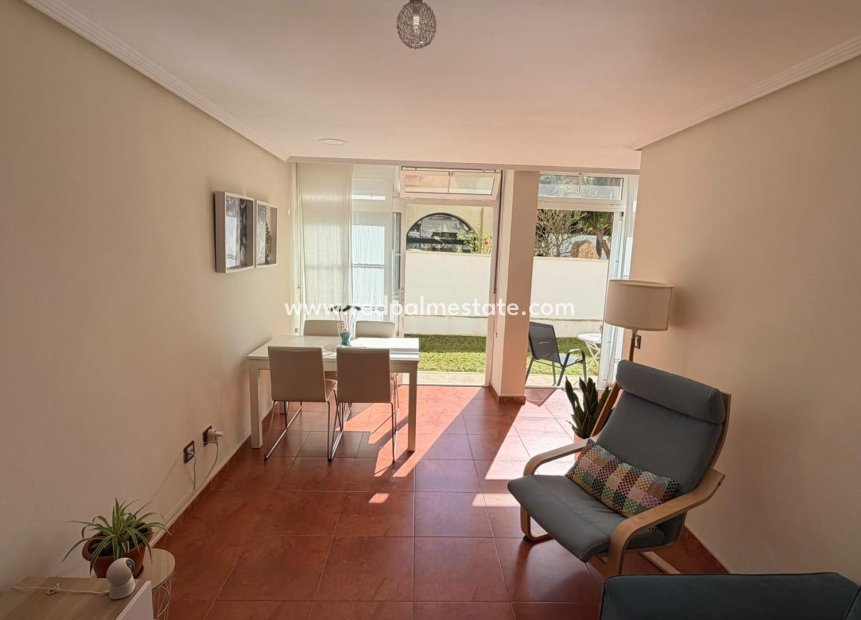 Revente - Appartement -
Torrevieja - Torreblanca