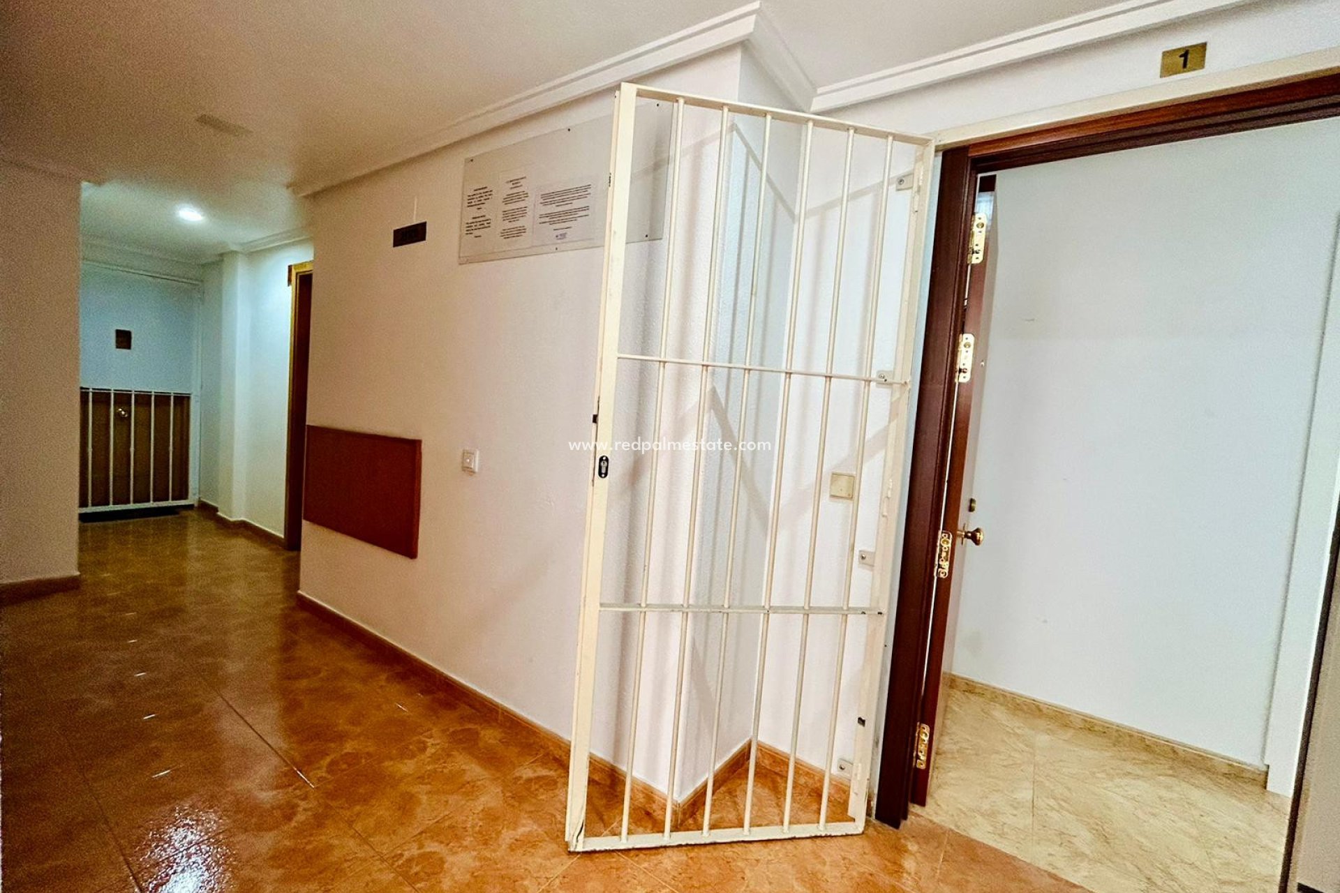 Revente - Appartement -
Torrevieja - Torrevieja Centro