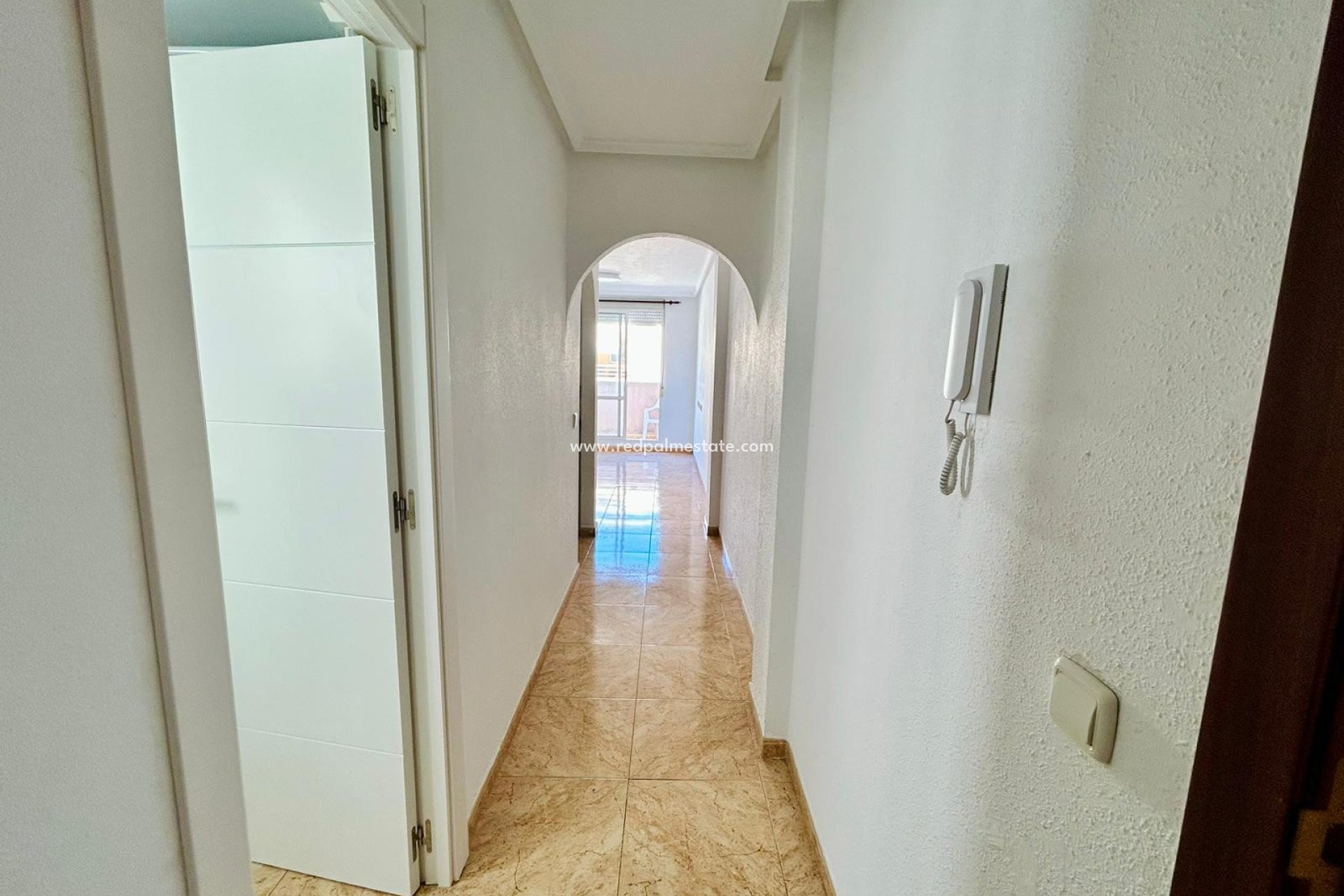 Revente - Appartement -
Torrevieja - Torrevieja Centro