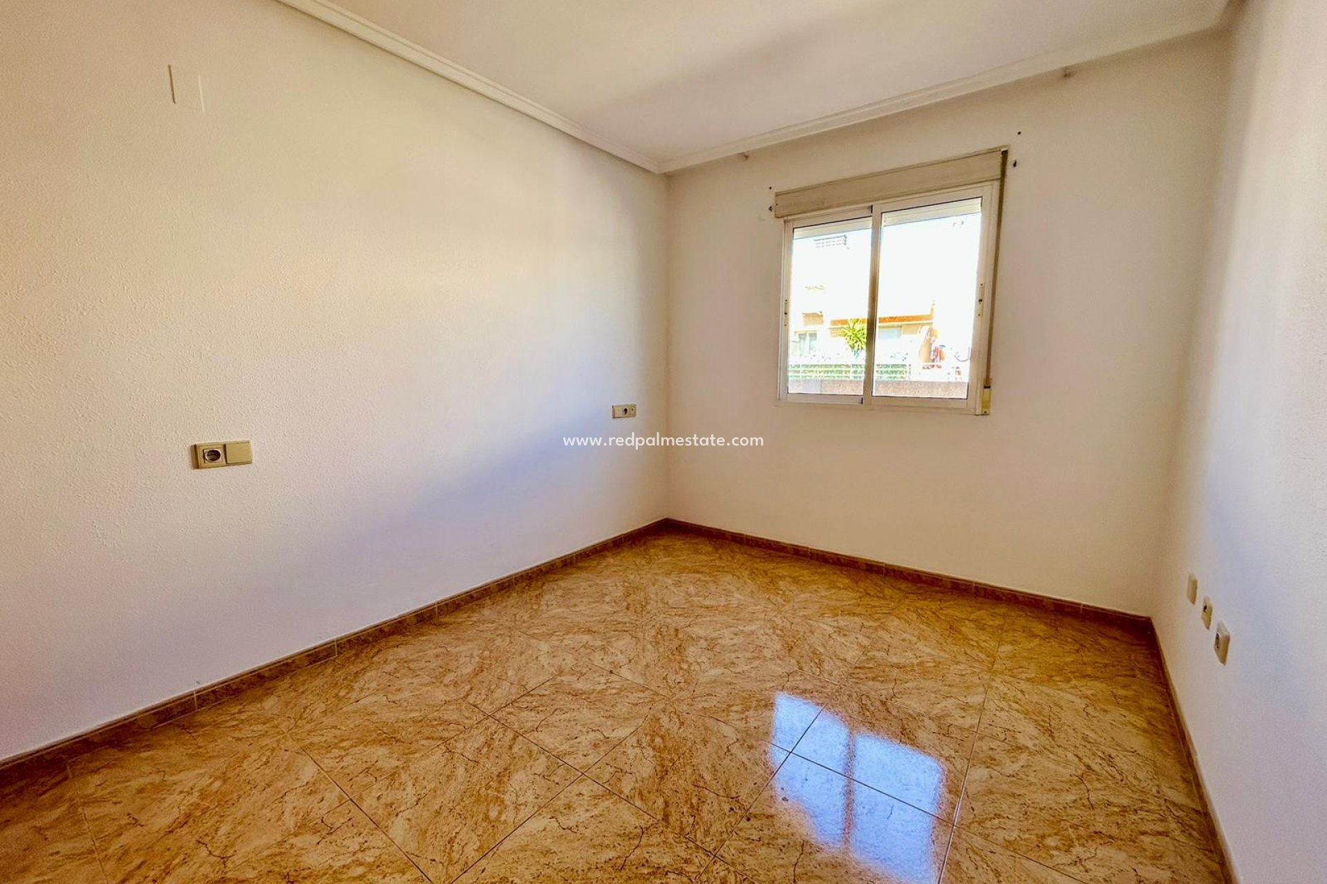 Revente - Appartement -
Torrevieja - Torrevieja Centro