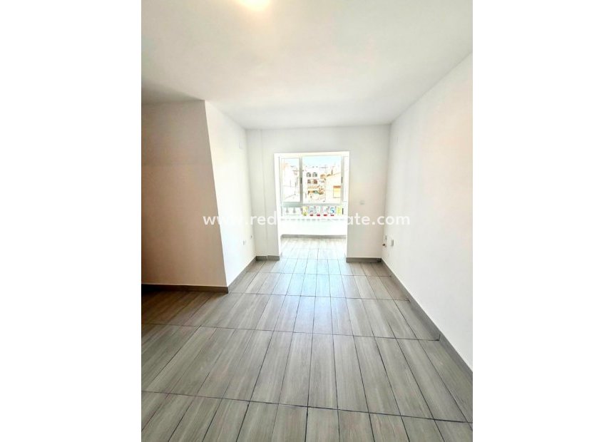 Revente - Appartement -
Torrevieja - Torrevieja Centro