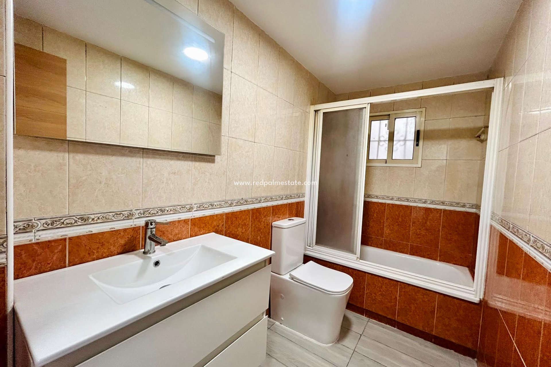 Revente - Appartement -
Torrevieja - Torrevieja Centro