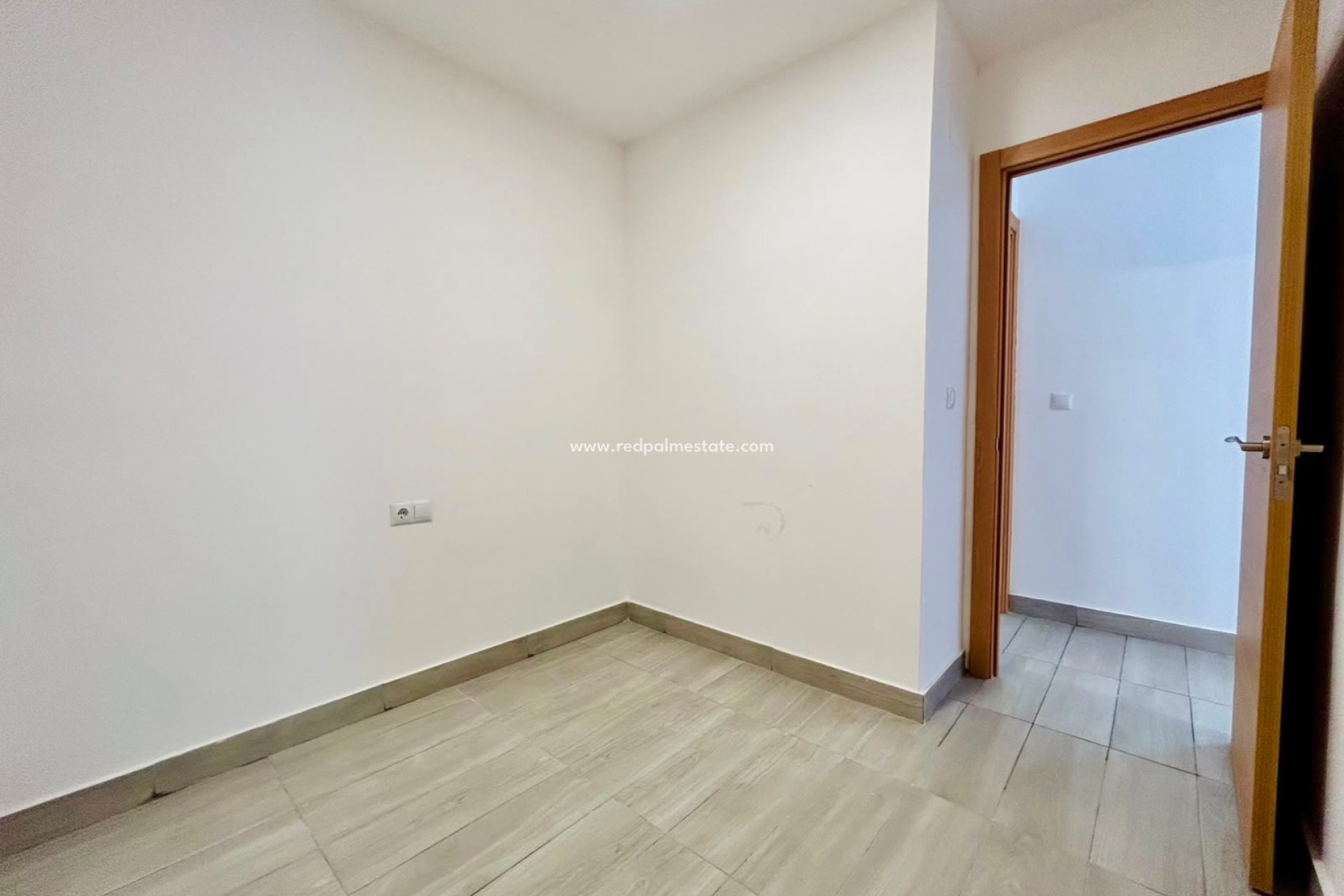 Revente - Appartement -
Torrevieja - Torrevieja Centro