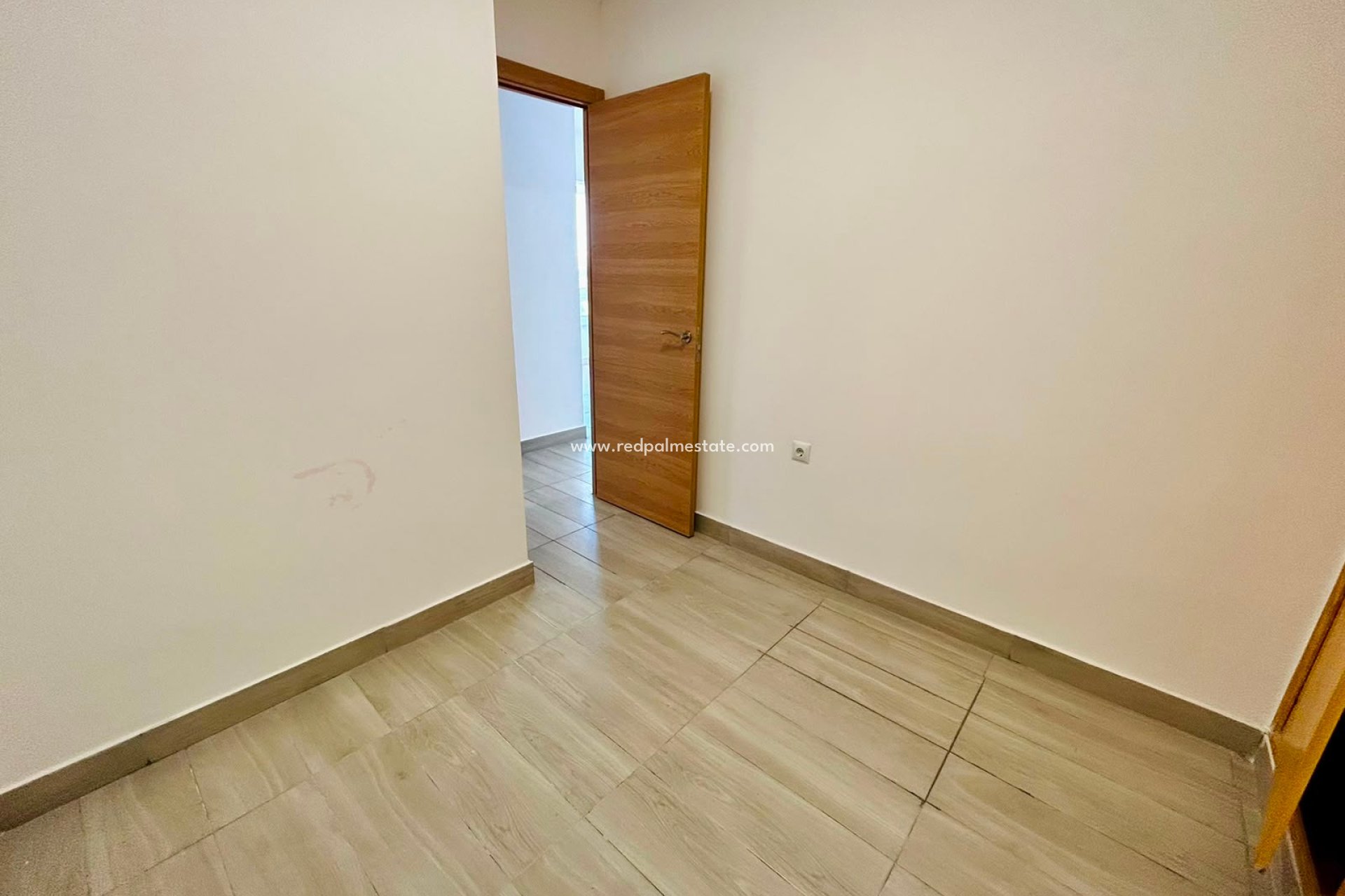 Revente - Appartement -
Torrevieja - Torrevieja Centro