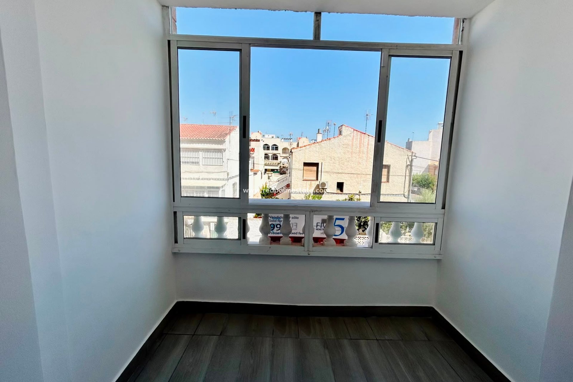 Revente - Appartement -
Torrevieja - Torrevieja Centro