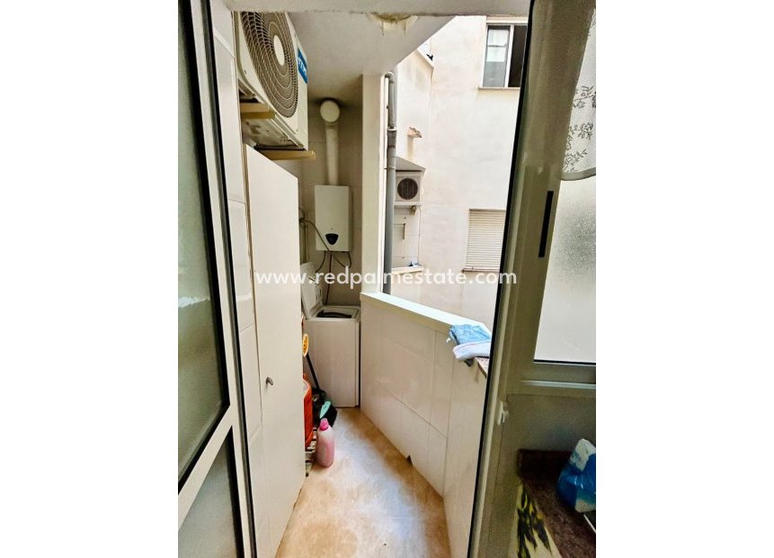 Revente - Appartement -
Torrevieja - Torrevieja Centro
