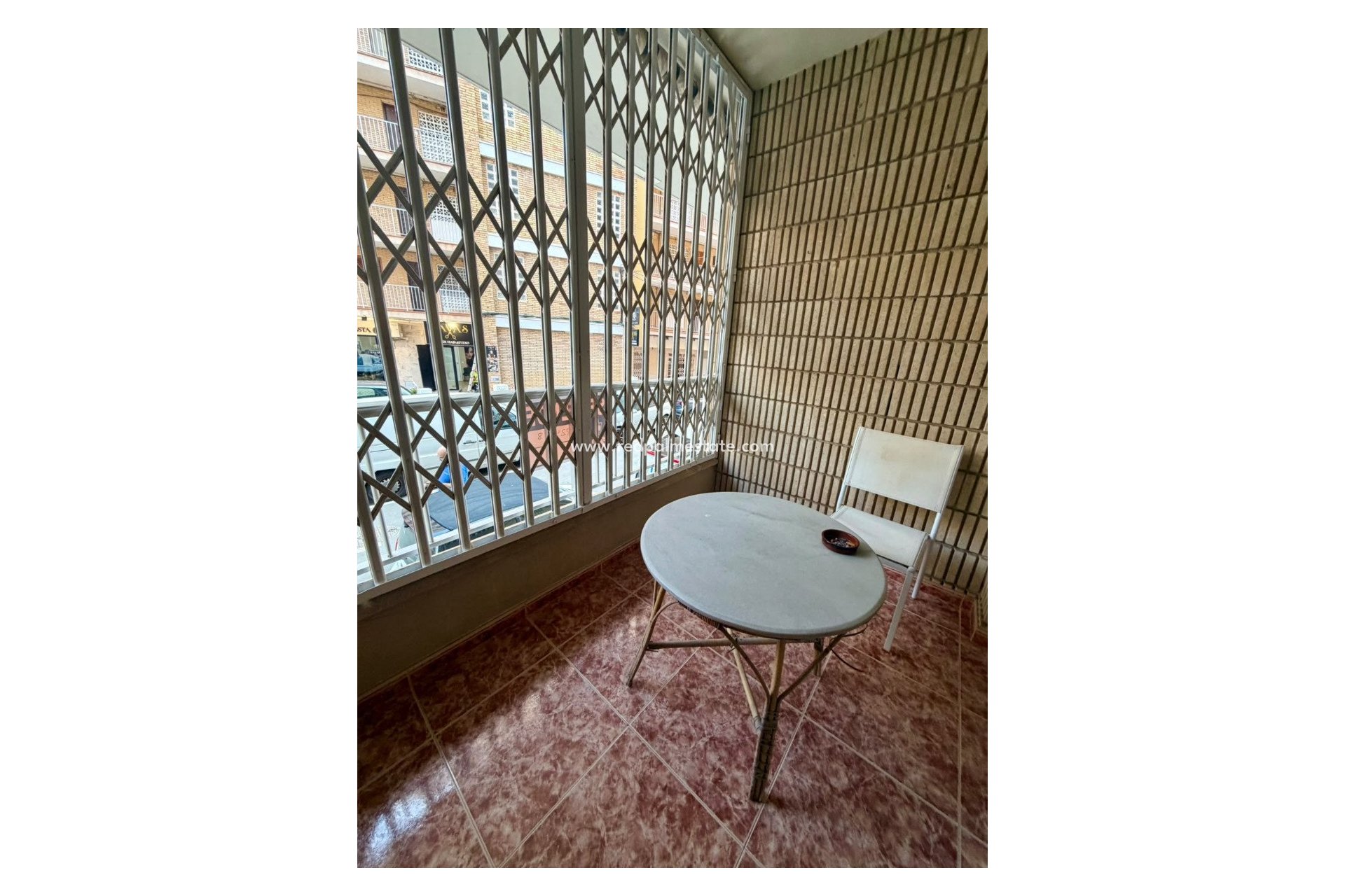 Revente - Appartement -
Torrevieja - Torrevieja Centro