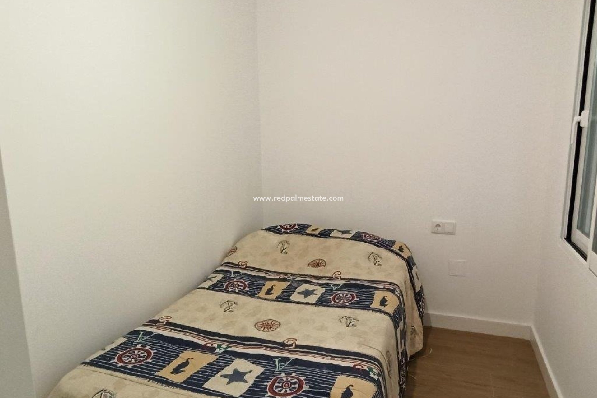 Revente - Appartement -
Torrevieja - torrevieja