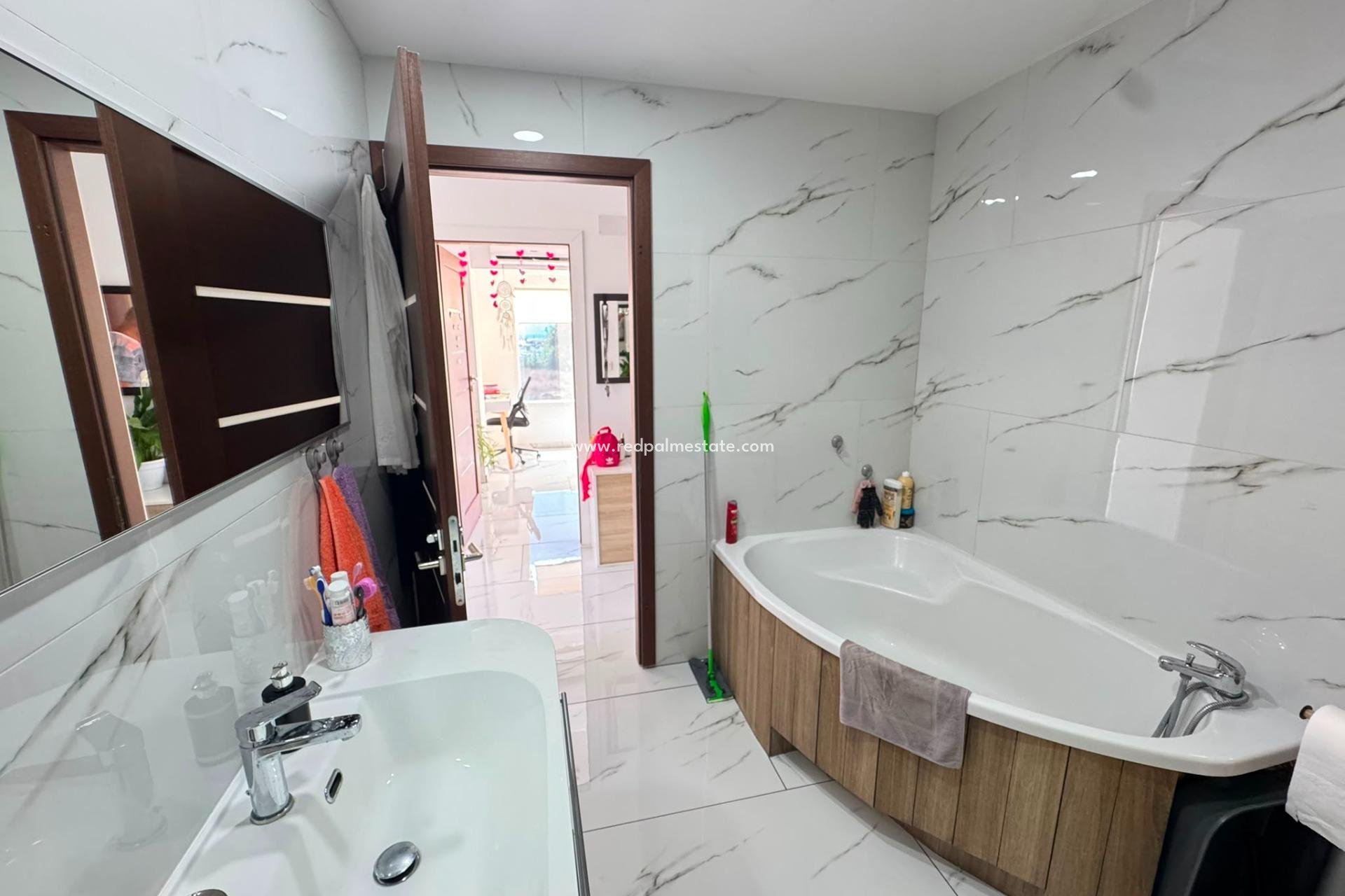 Revente - Appartement -
Torrevieja - Zona Los Frutales