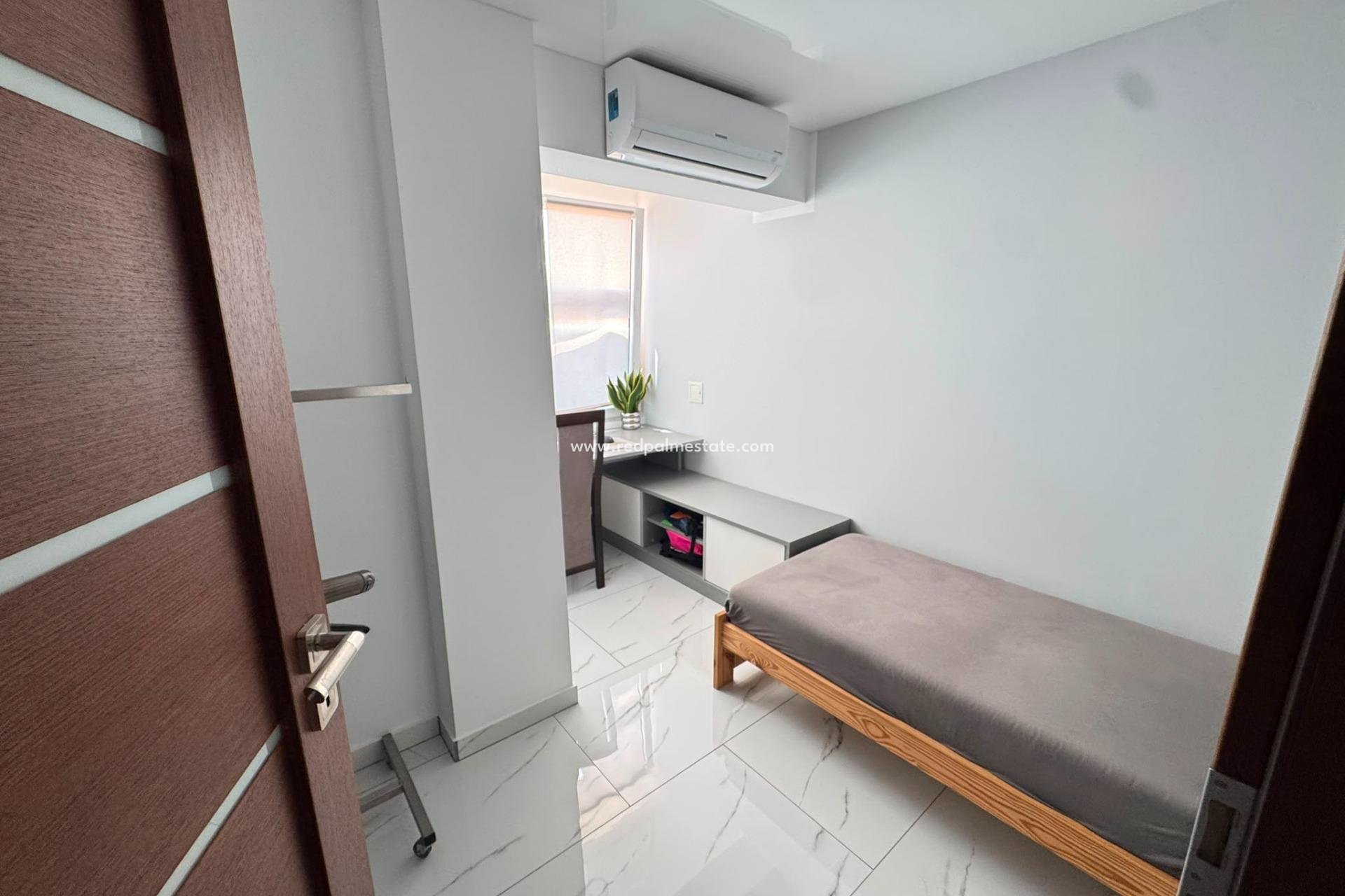 Revente - Appartement -
Torrevieja - Zona Los Frutales