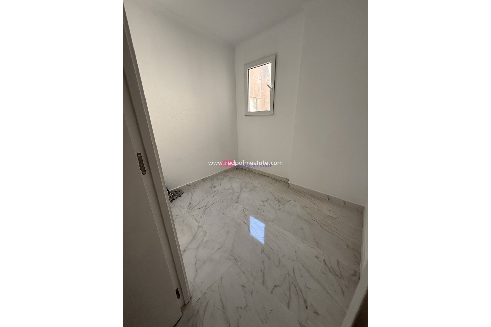 Revente - Appartement -
Torrevieja