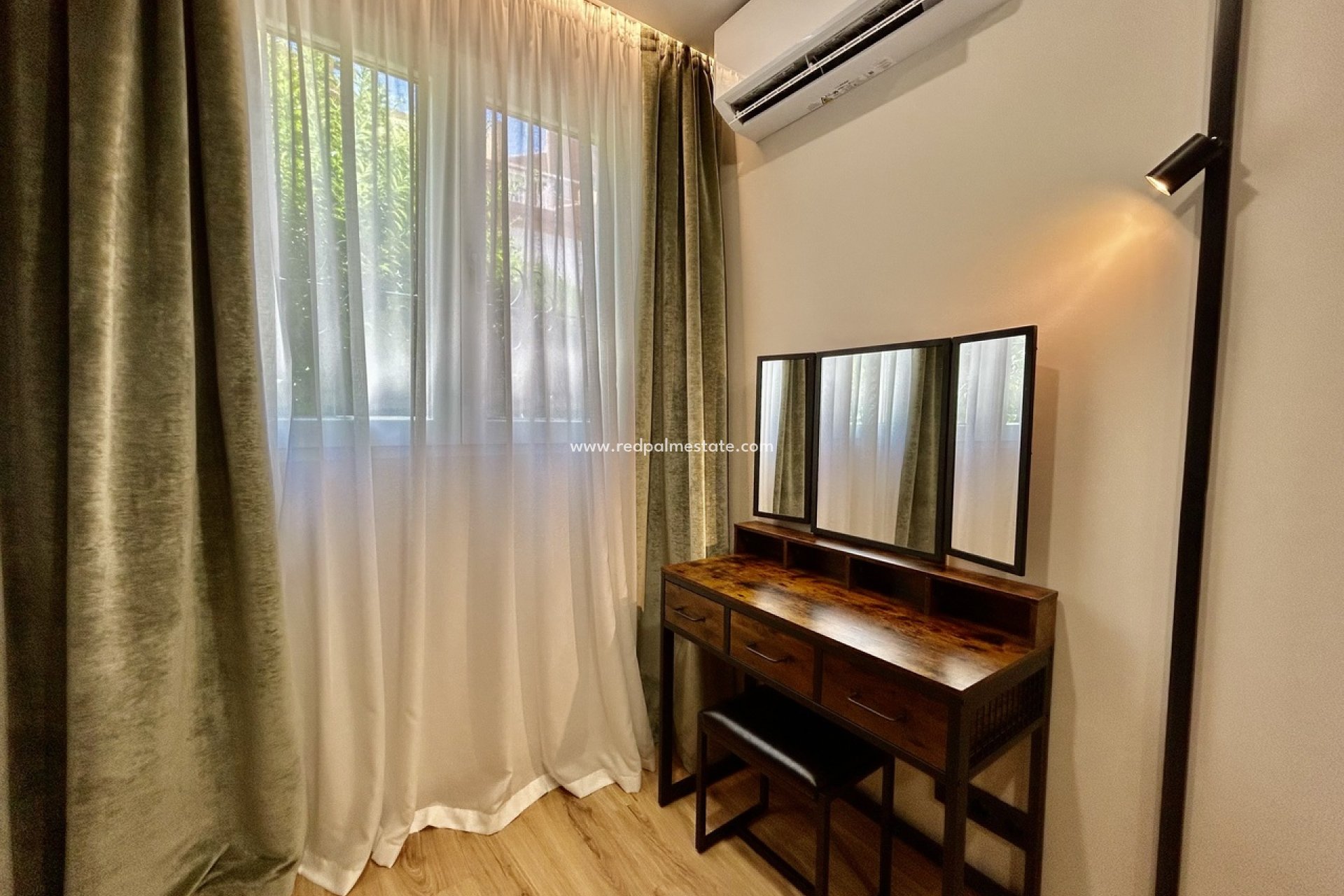 Revente - Appartement -
Torrevieja